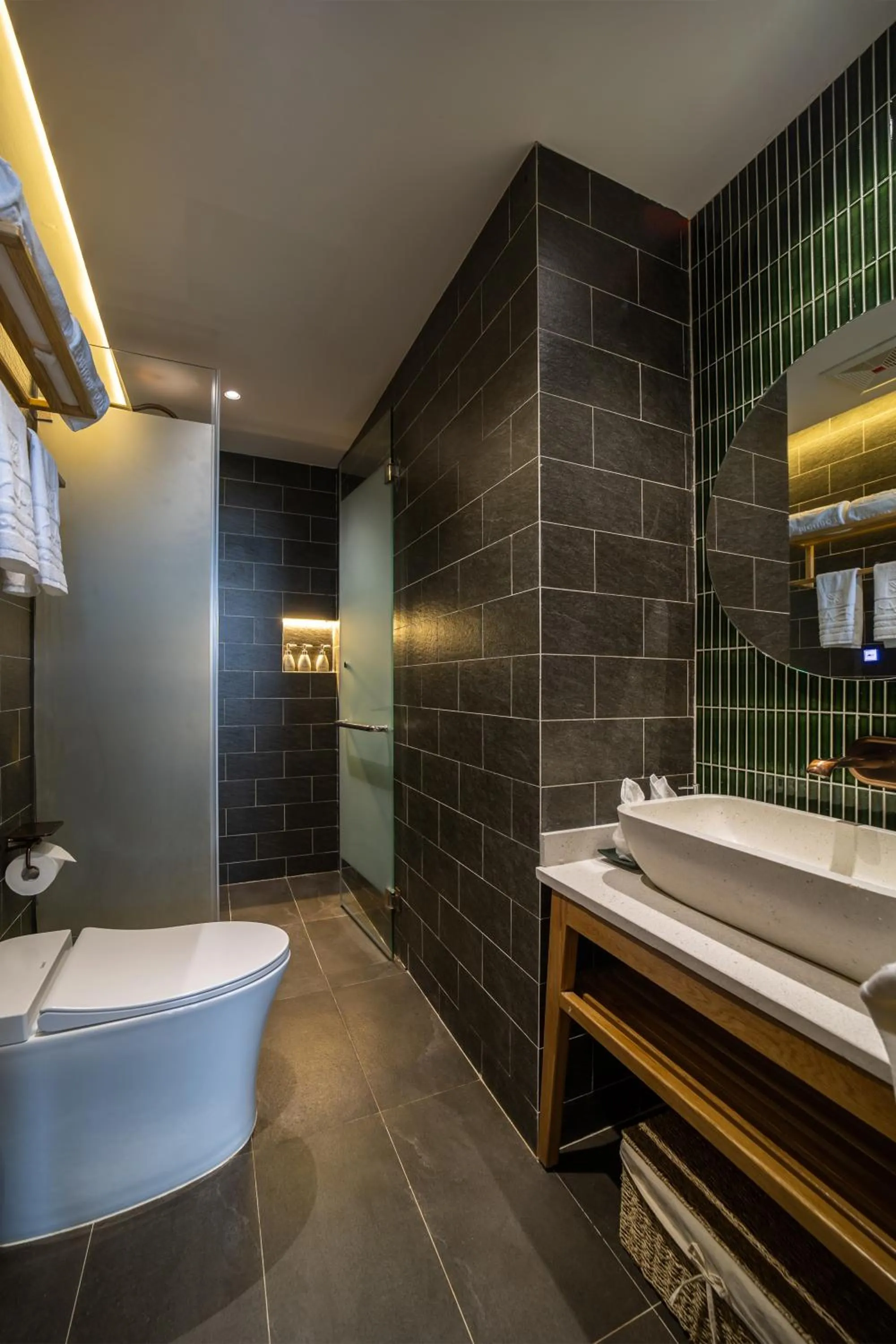 Leaf Beachfront Hotel Da Nang