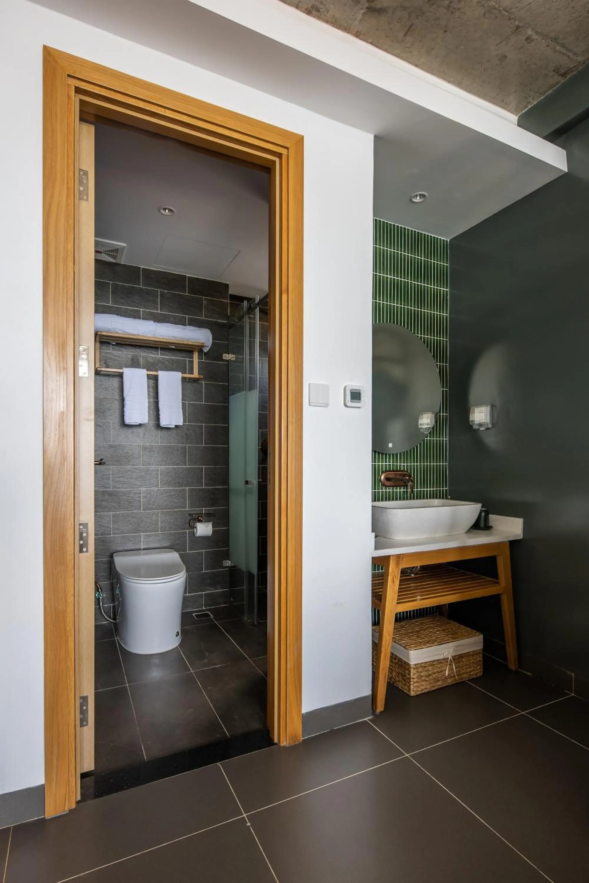 Bathroom in Leaf Beachfront Hotel Da Nang