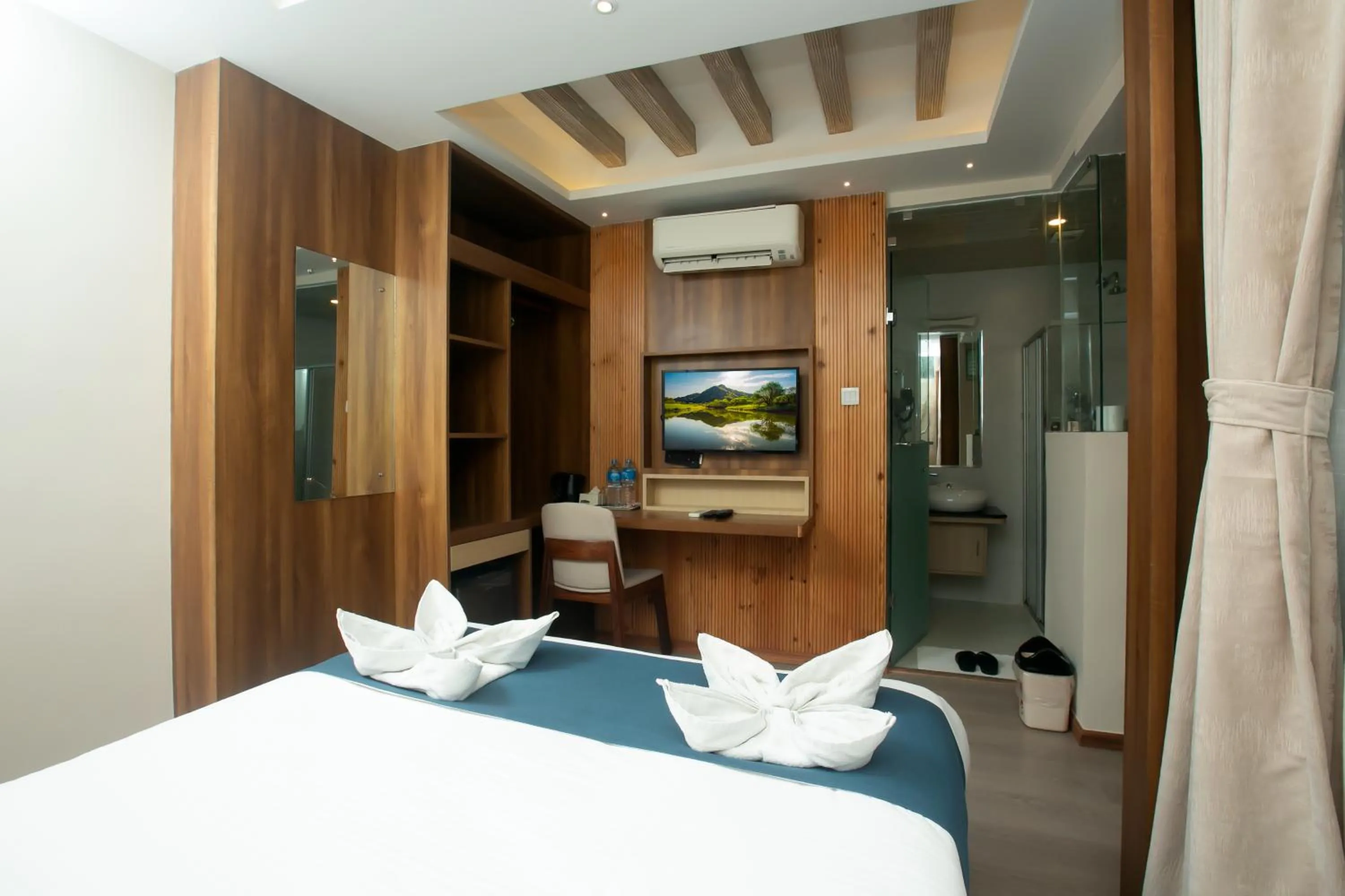 Bedroom, Bed in Maya Boutique Hotel