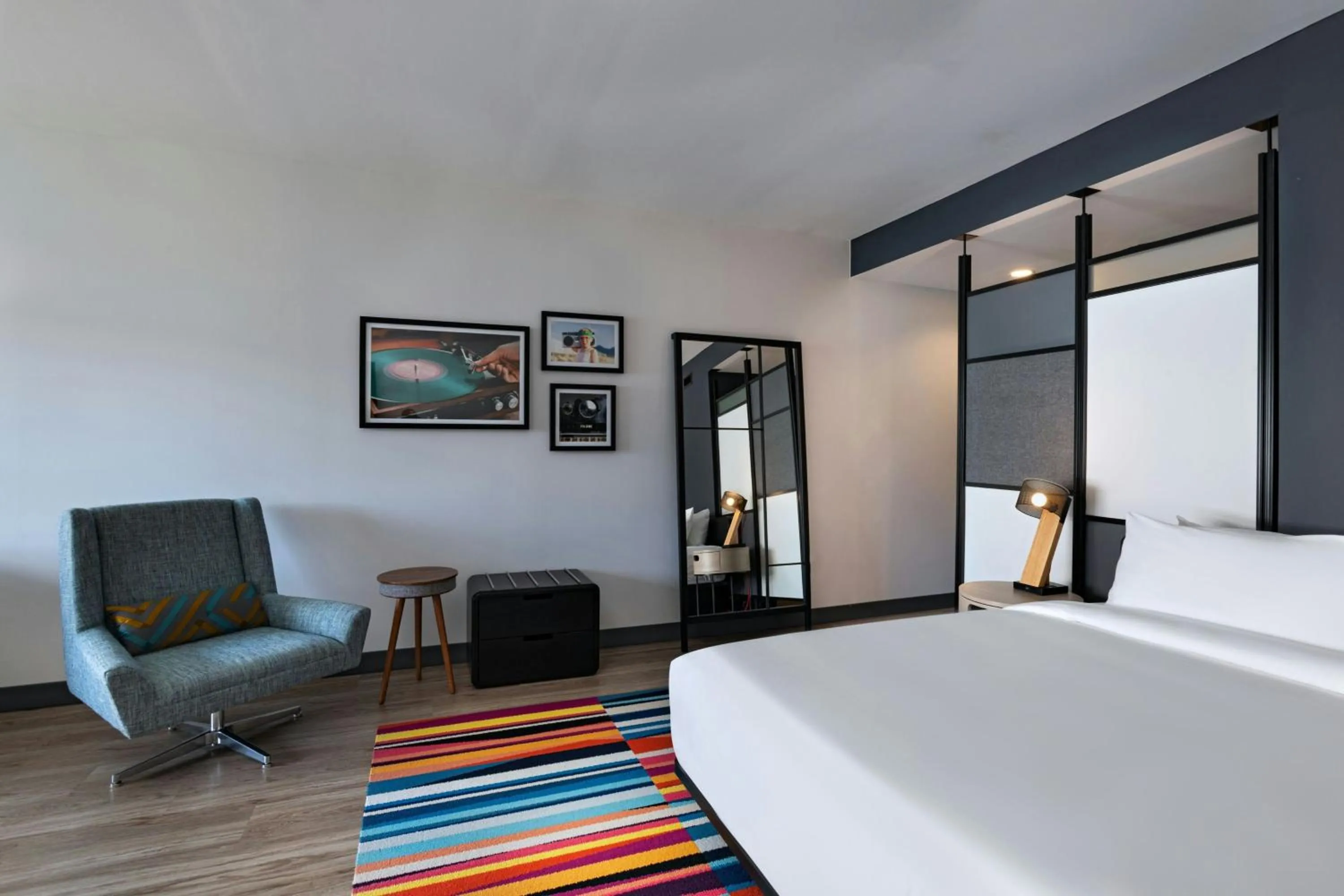 Bedroom, Bed in Aloft Austin Southwest