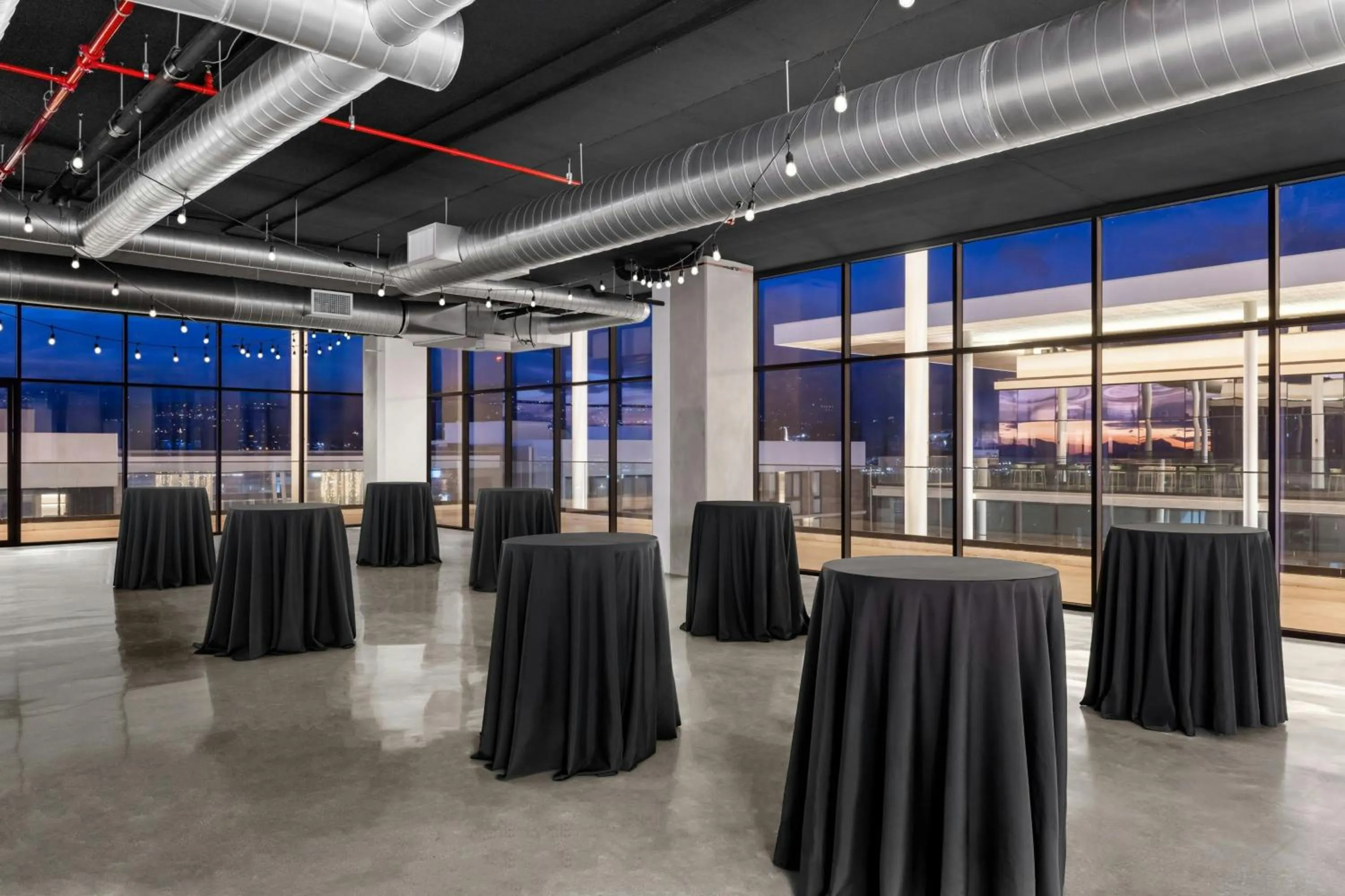 Meeting/conference room in AC Hotel San Jose Airport Belen