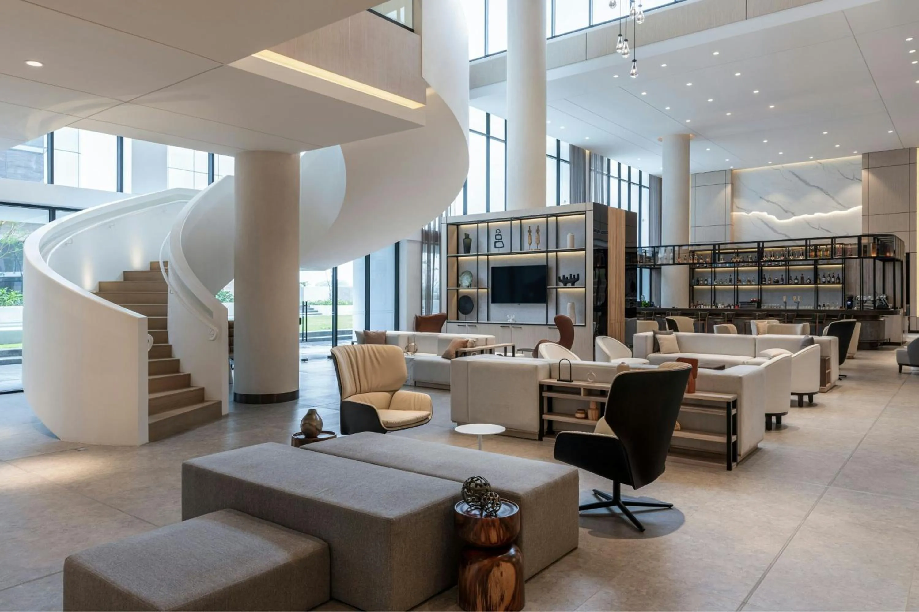 Lobby or reception in AC Hotel San Jose Airport Belen