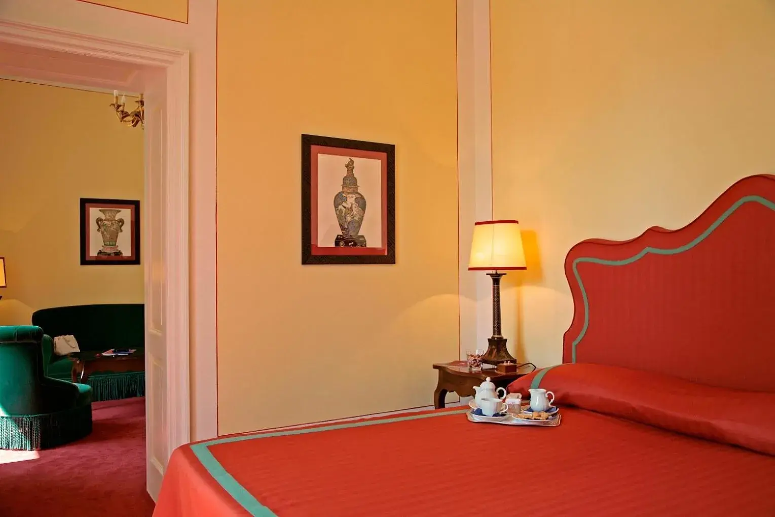 Suite with Lake View in Grand Hotel Majestic Suite with Lake View in Grand Hotel Majestic