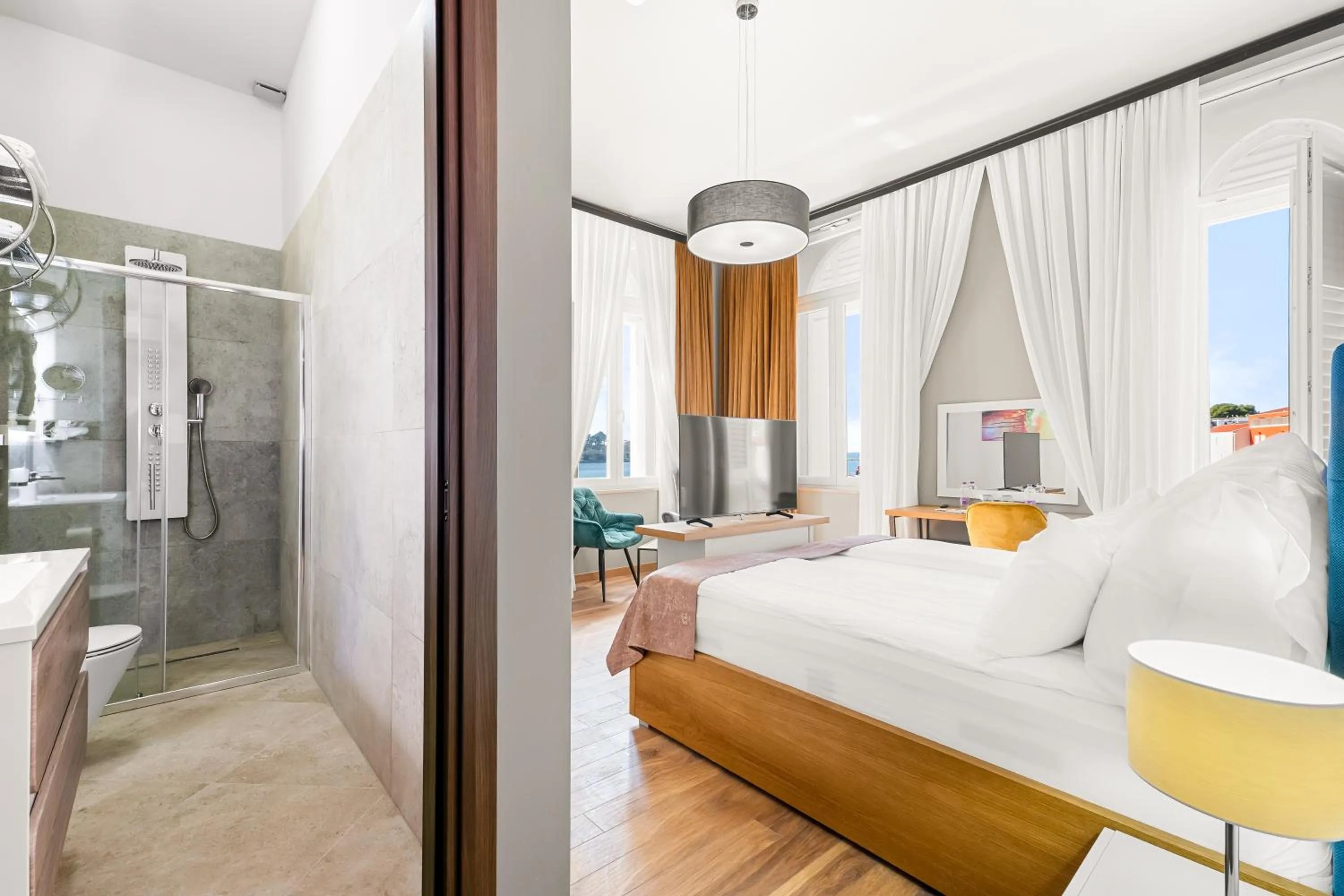 Photo of the whole room in Hotel Dua Residence