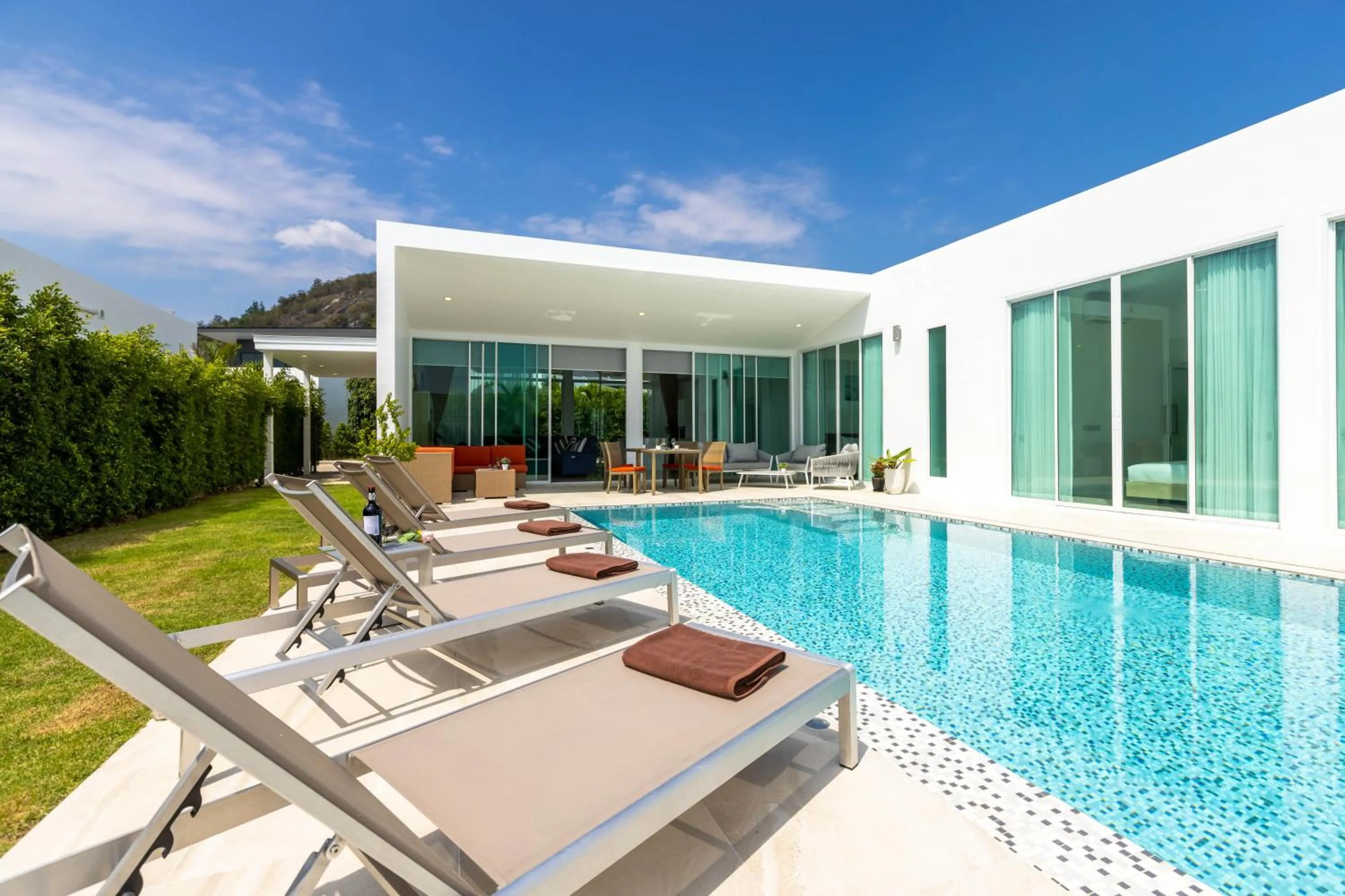 Modern 4 Bedroom Private Pool Villa KH-A2