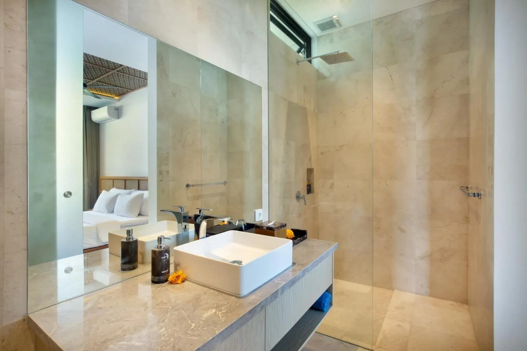 Bathroom in Eight Palms Villa Seminyak by Ini Vie Hospitality Bathroom in Eight Palms Villa Seminyak by Ini Vie Hospitality