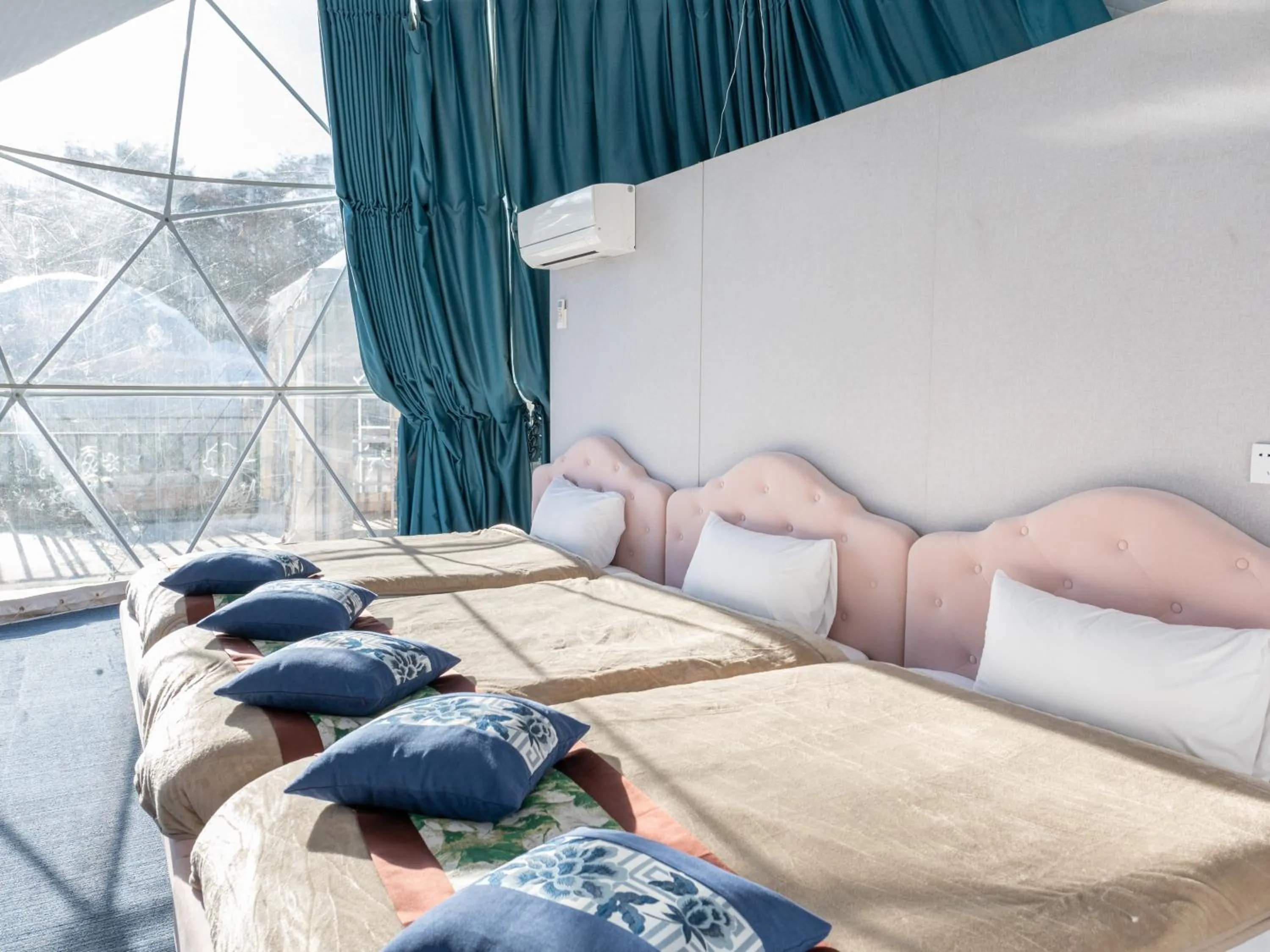 Photo of the whole room, Bed in Fuji Hoshizorano Mura Tabist