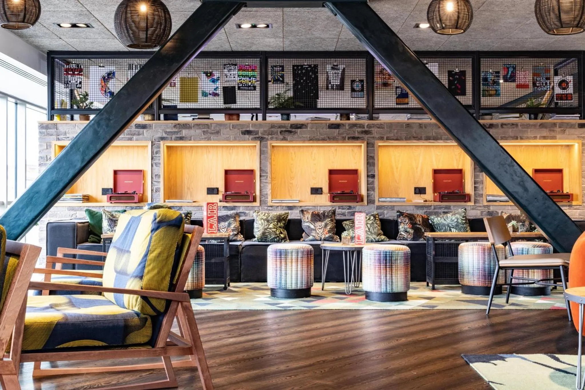 Lounge or bar in voco Leicester by IHG