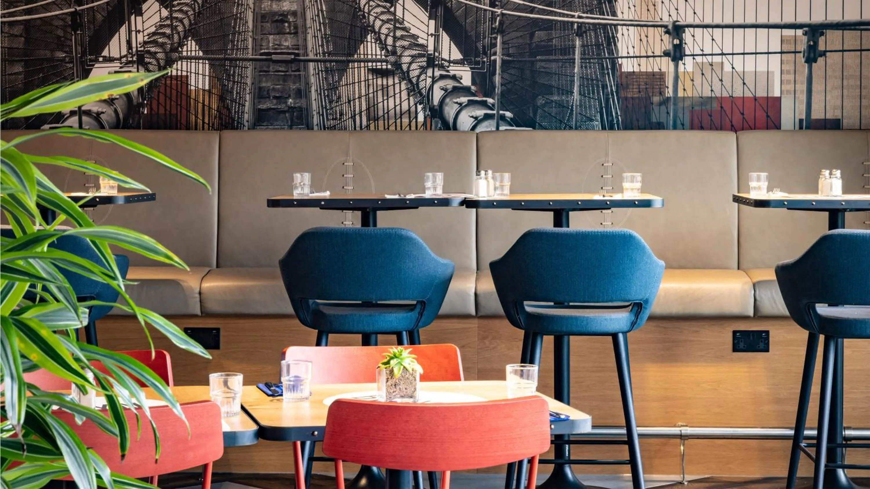 Restaurant/places to eat in voco Leicester by IHG