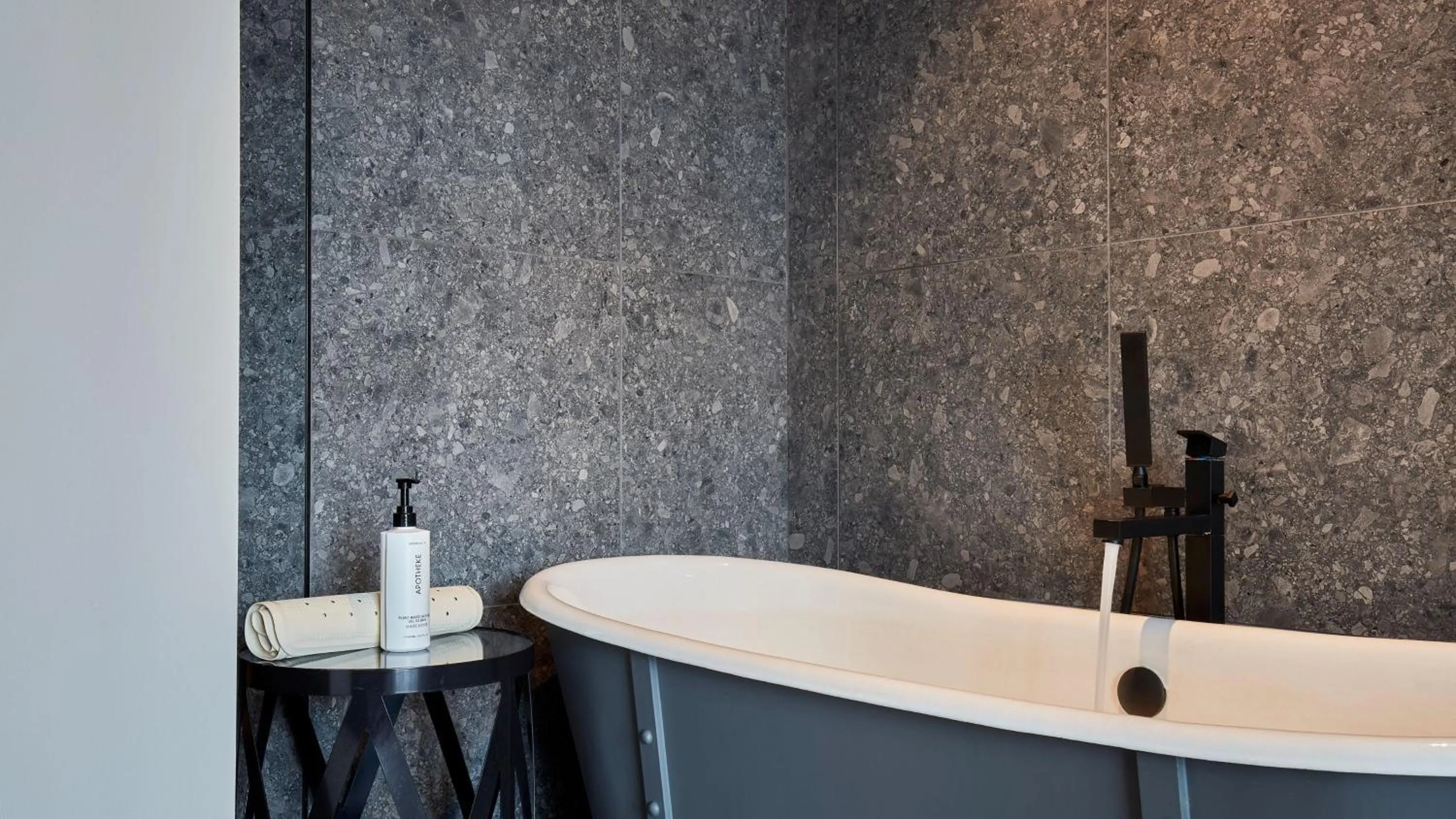 Photo of the whole room in voco Leicester by IHG