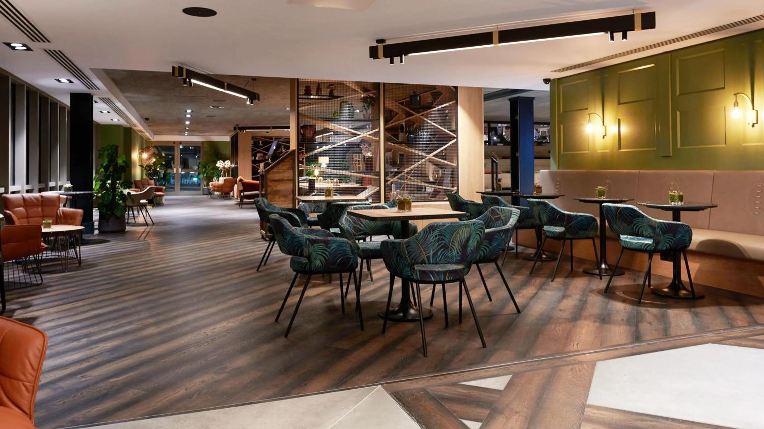 Restaurant/places to eat in voco Leicester by IHG