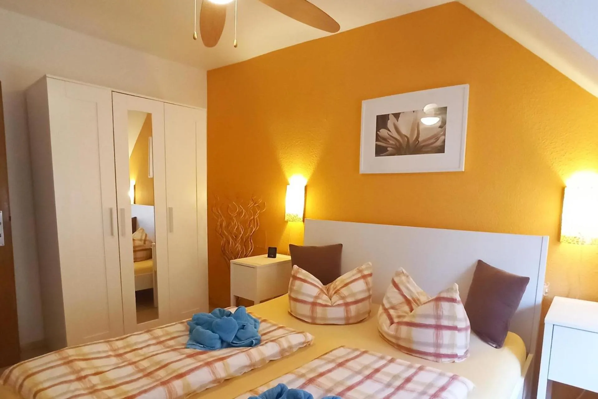 Bed in 2 Bed Apt Sleeps 5 - Rooftop Terrace Wifi