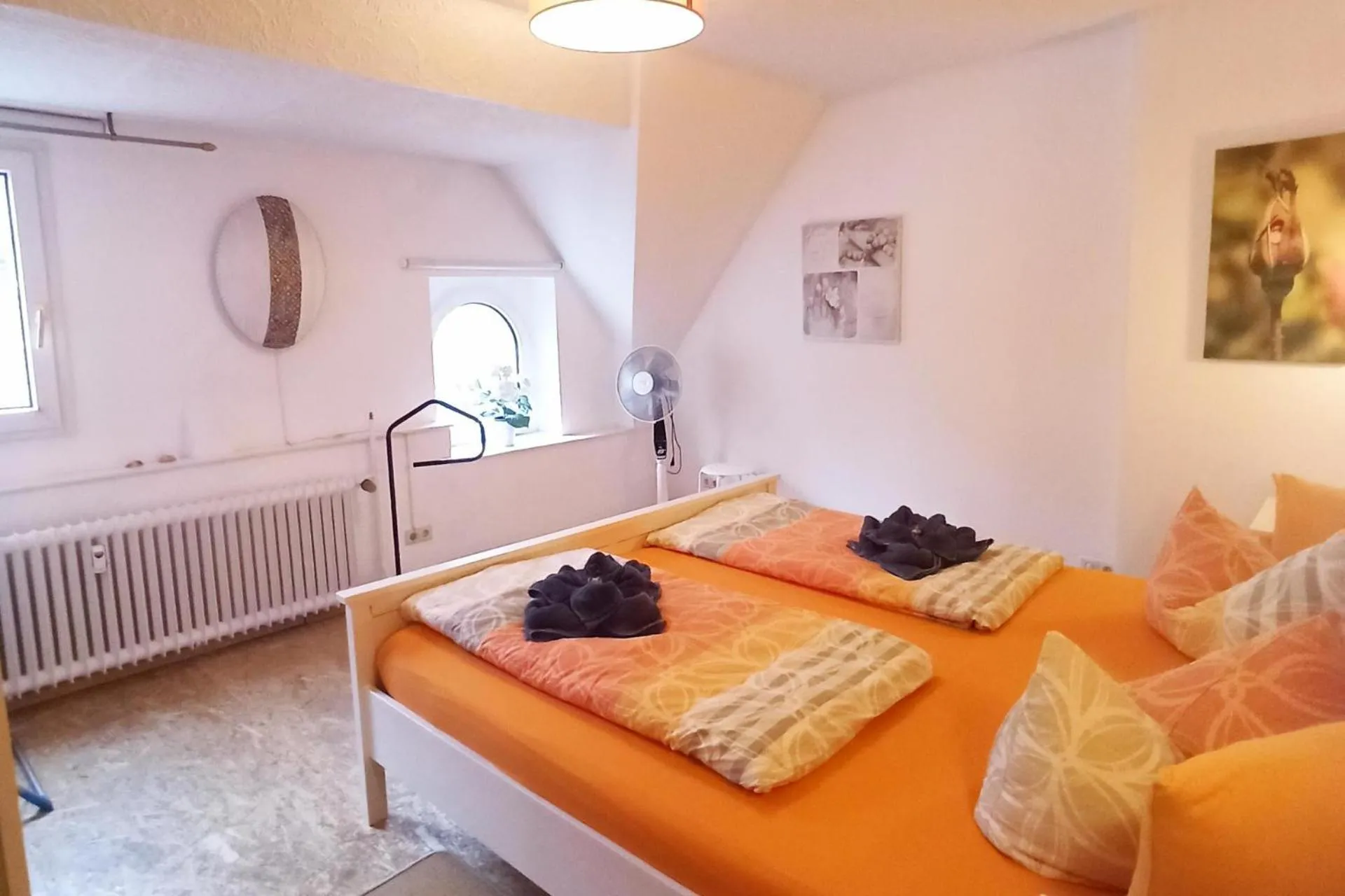Bed in 2 Bed Apt Sleeps 5 - Rooftop Terrace Wifi