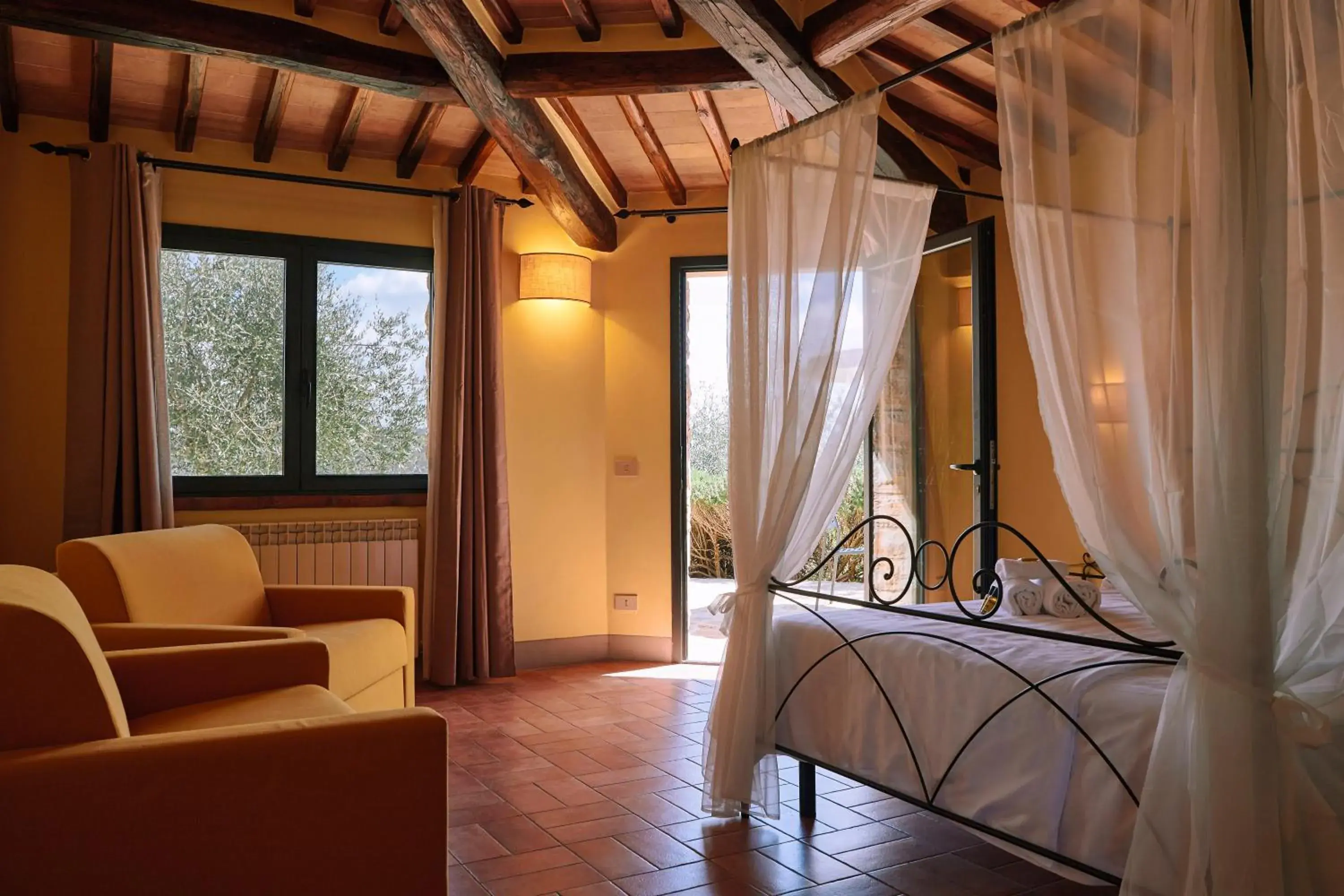 Superior Double Room in Agriturismo San Sano Superior Double Room in Agriturismo San Sano