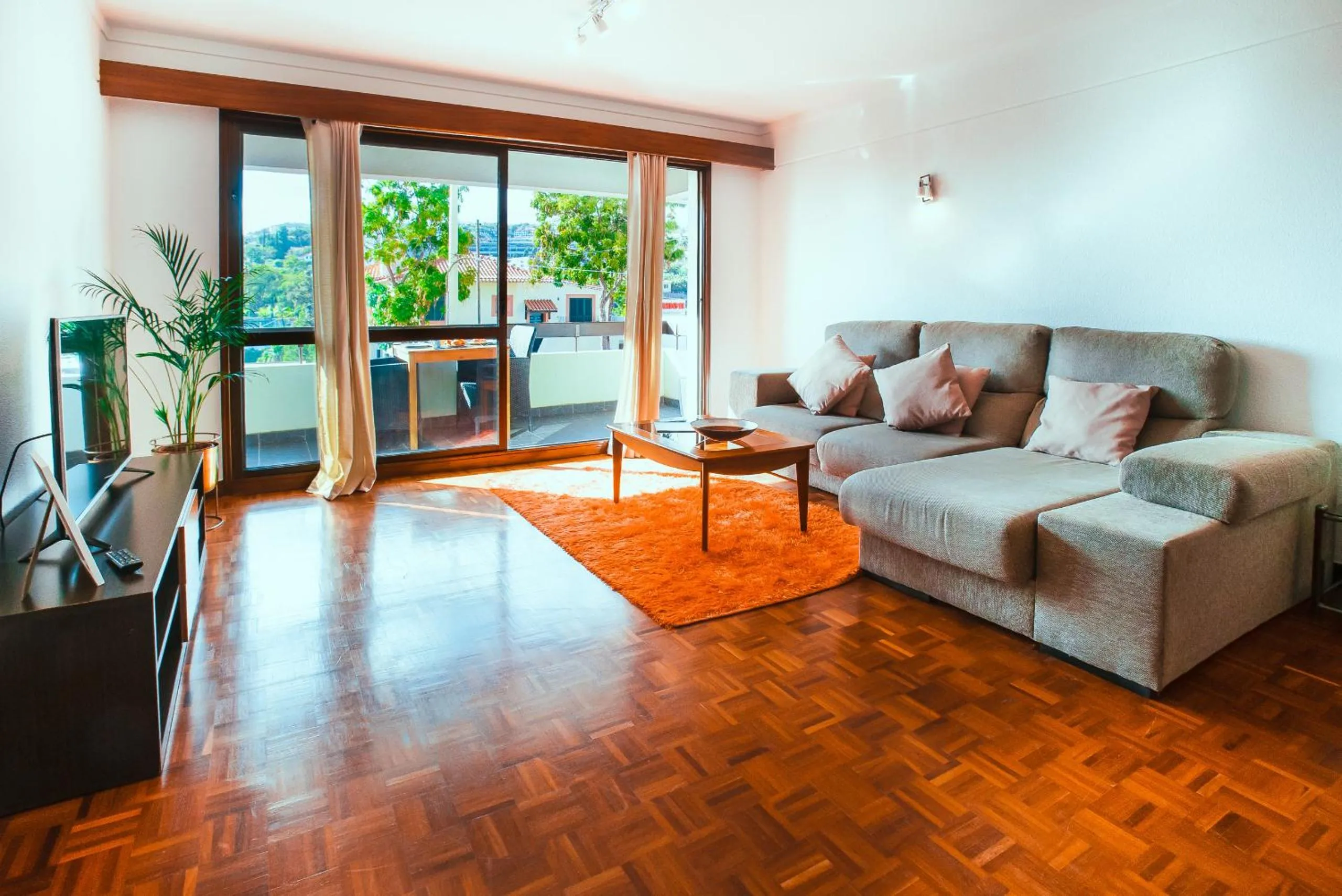 Camoes Apartment by Atlantic Holiday