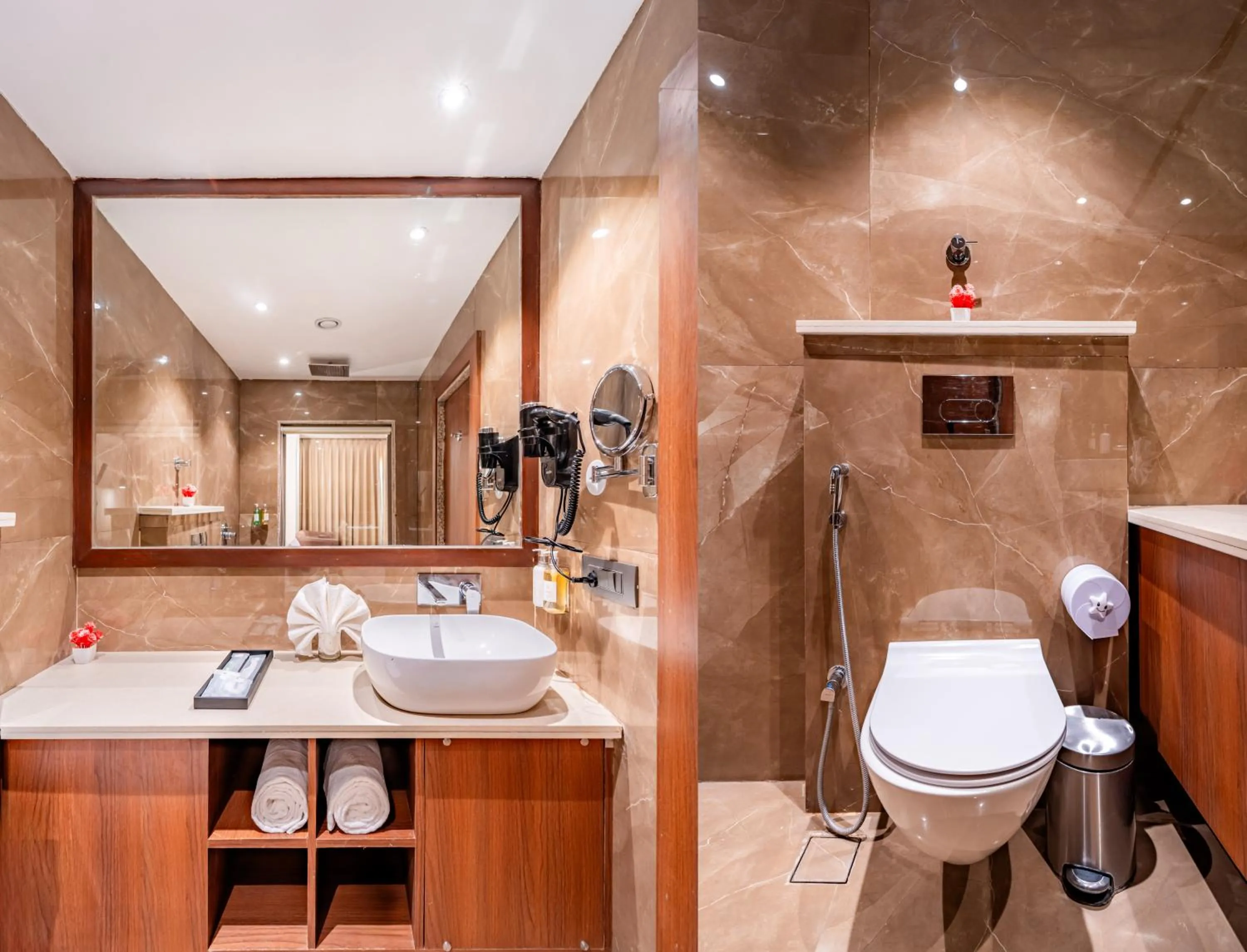 Toilet in Playotel Resort Bhopal