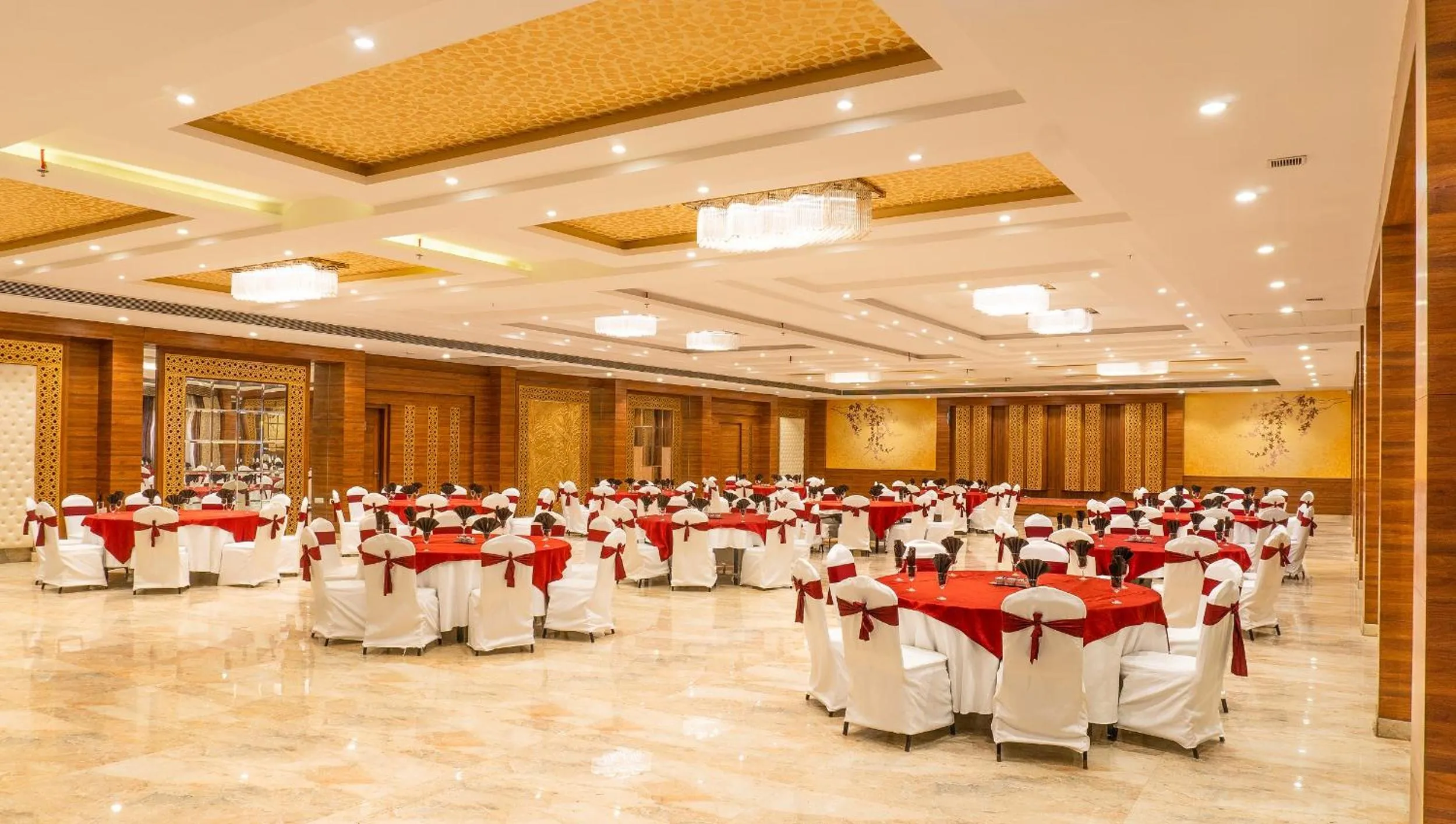 Banquet/Function facilities in Playotel Resort Bhopal