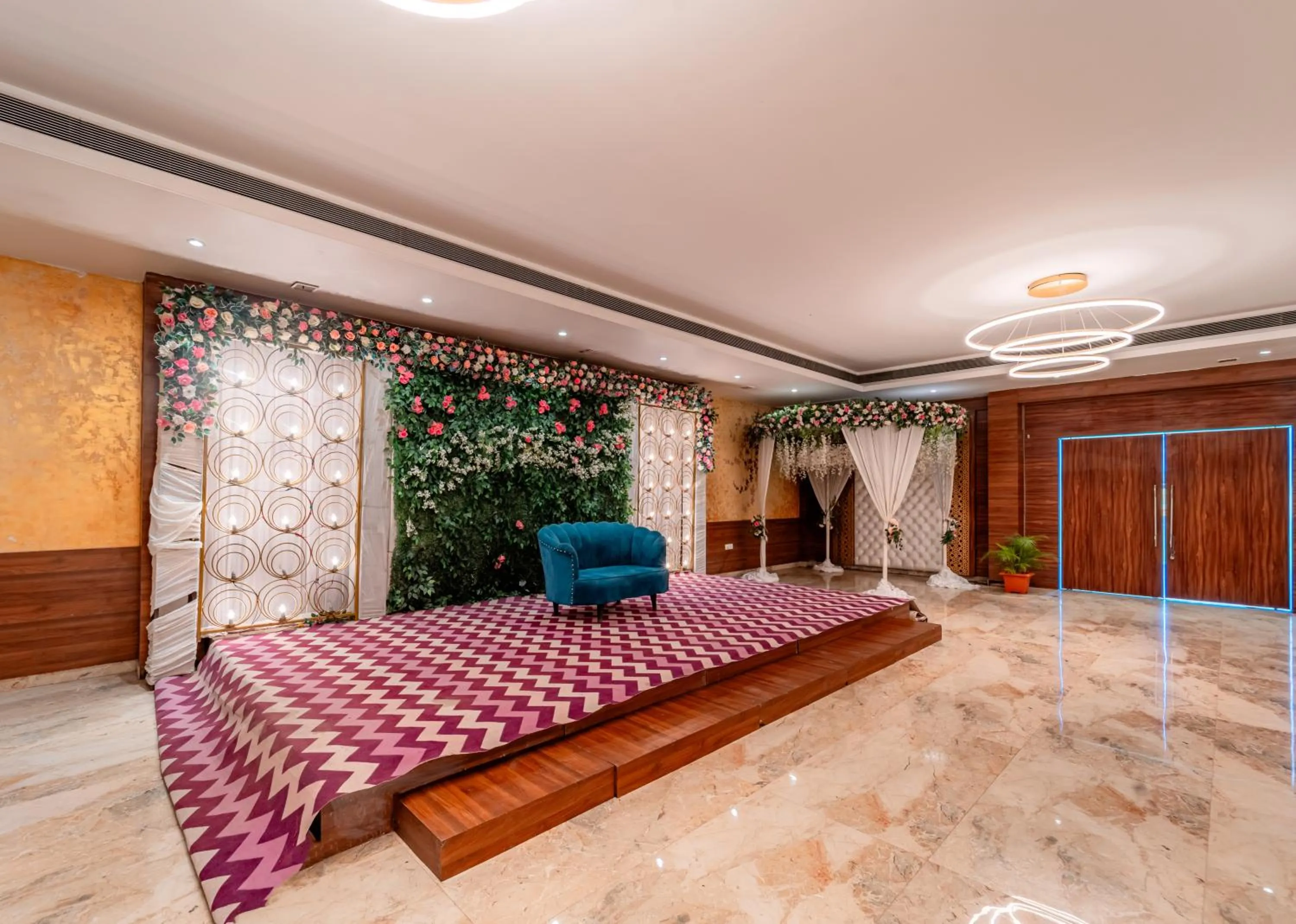 Banquet/Function facilities, Bed in Playotel Resort Bhopal