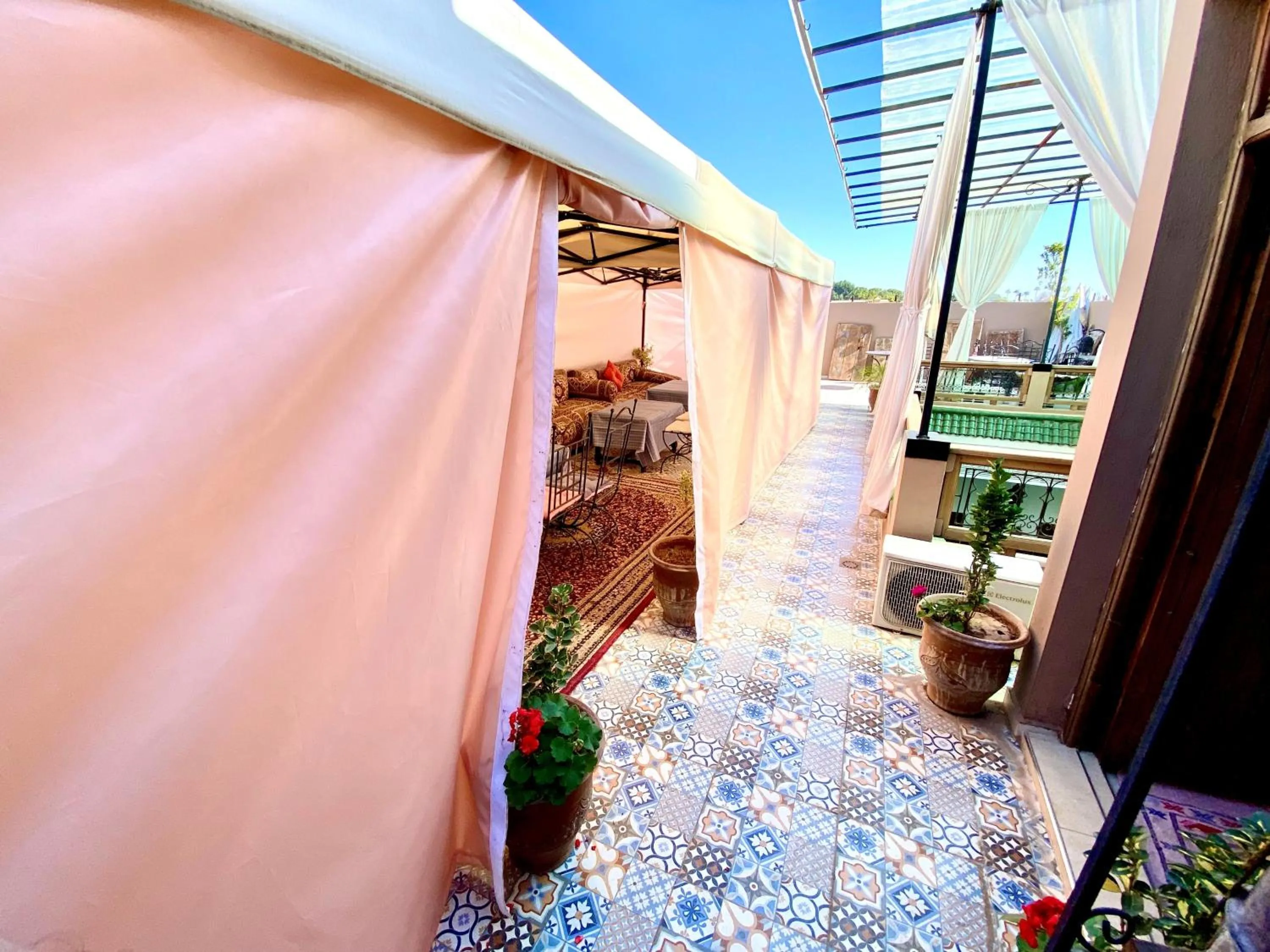 Property building in Riad Nouhal