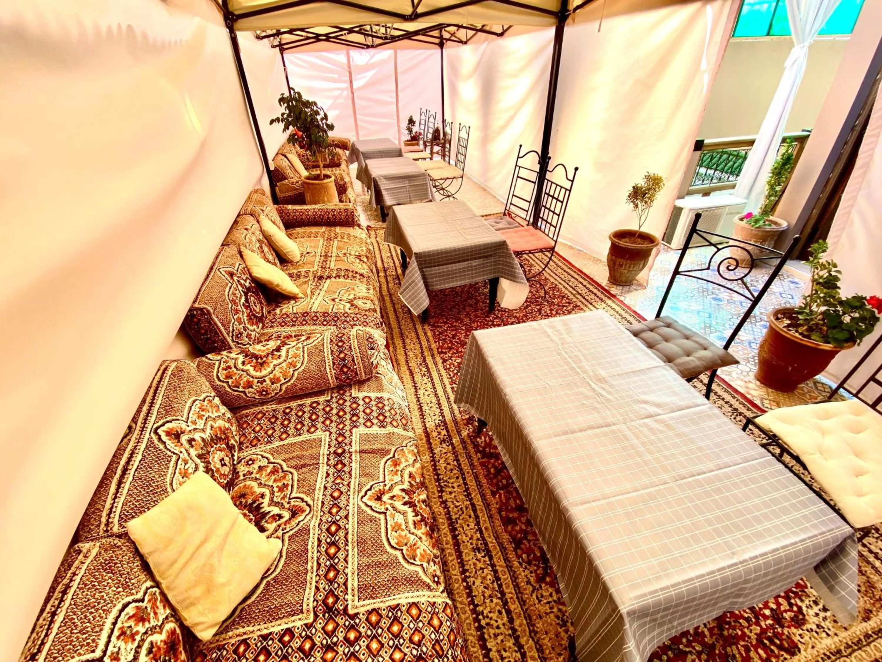 Property building, Bed in Riad Nouhal