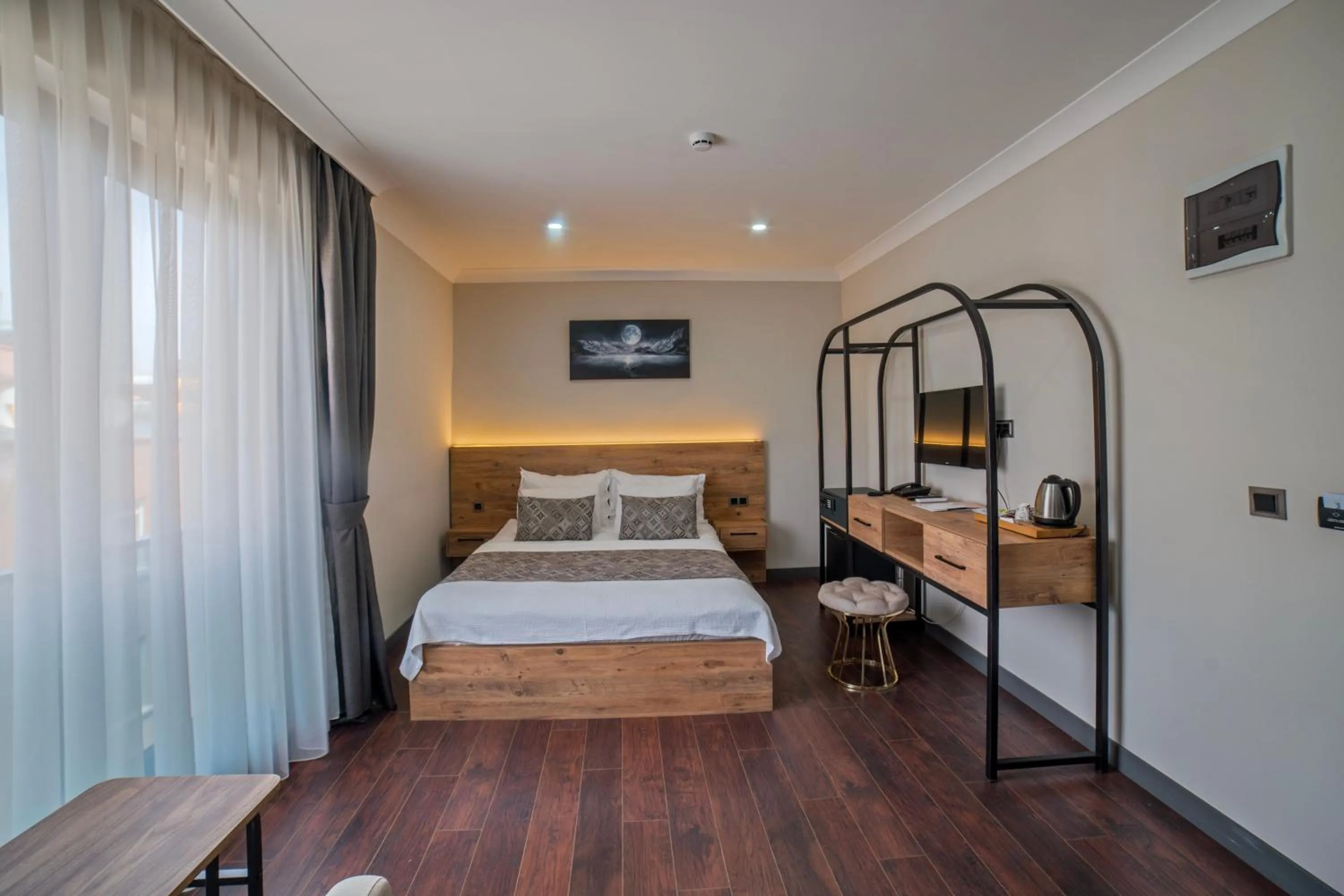 TV and multimedia, Bed in City Moonlight Apart Hotel