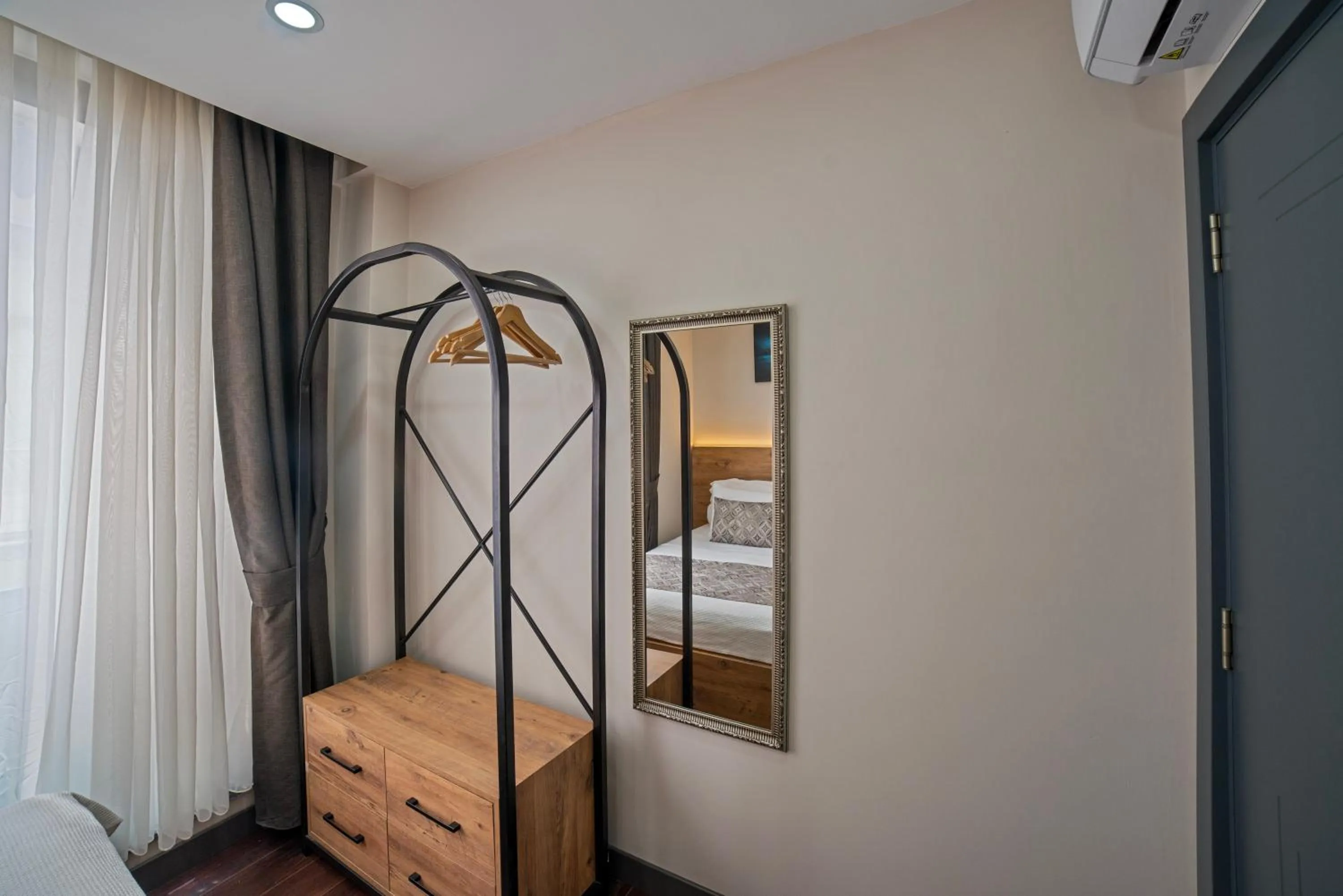 Bedroom, Bed in City Moonlight Apart Hotel