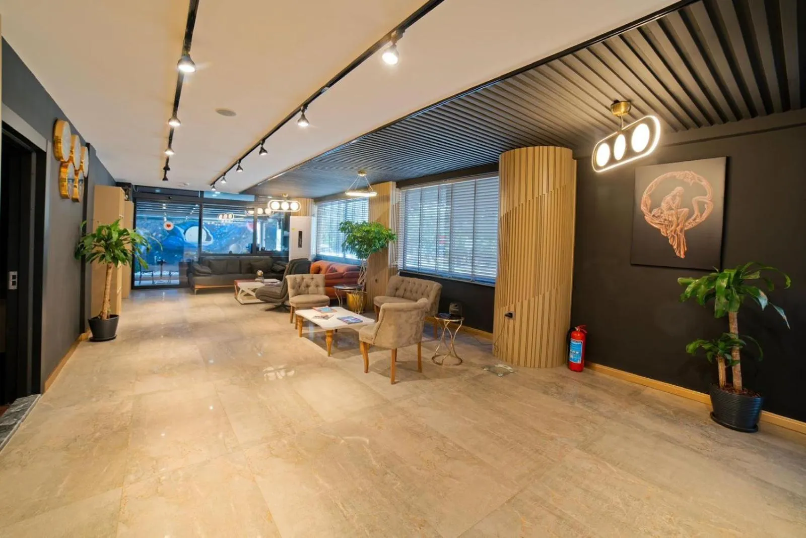 Seating area in City Moonlight Apart Hotel