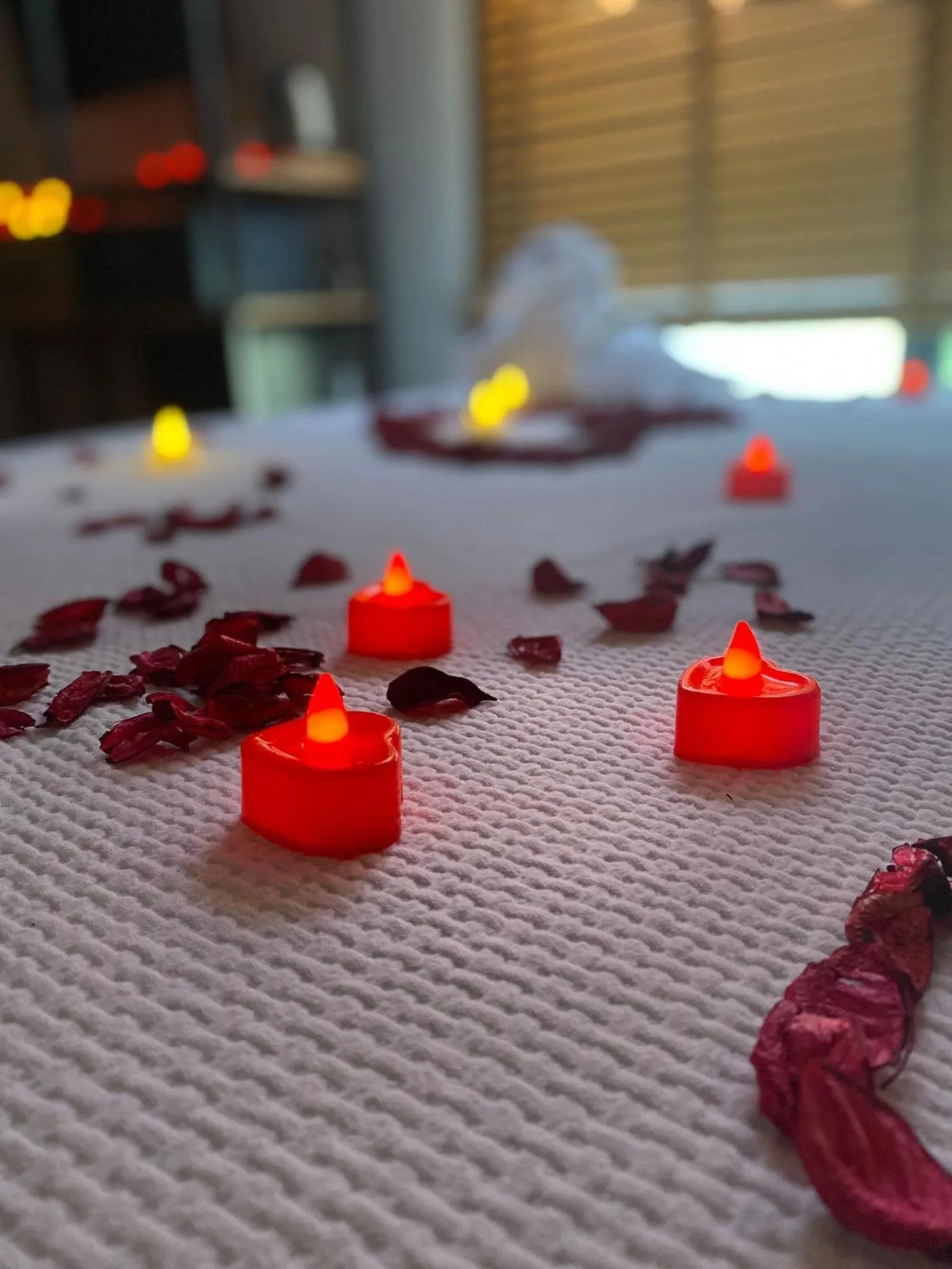 Decorative detail, Bed in City Moonlight Apart Hotel