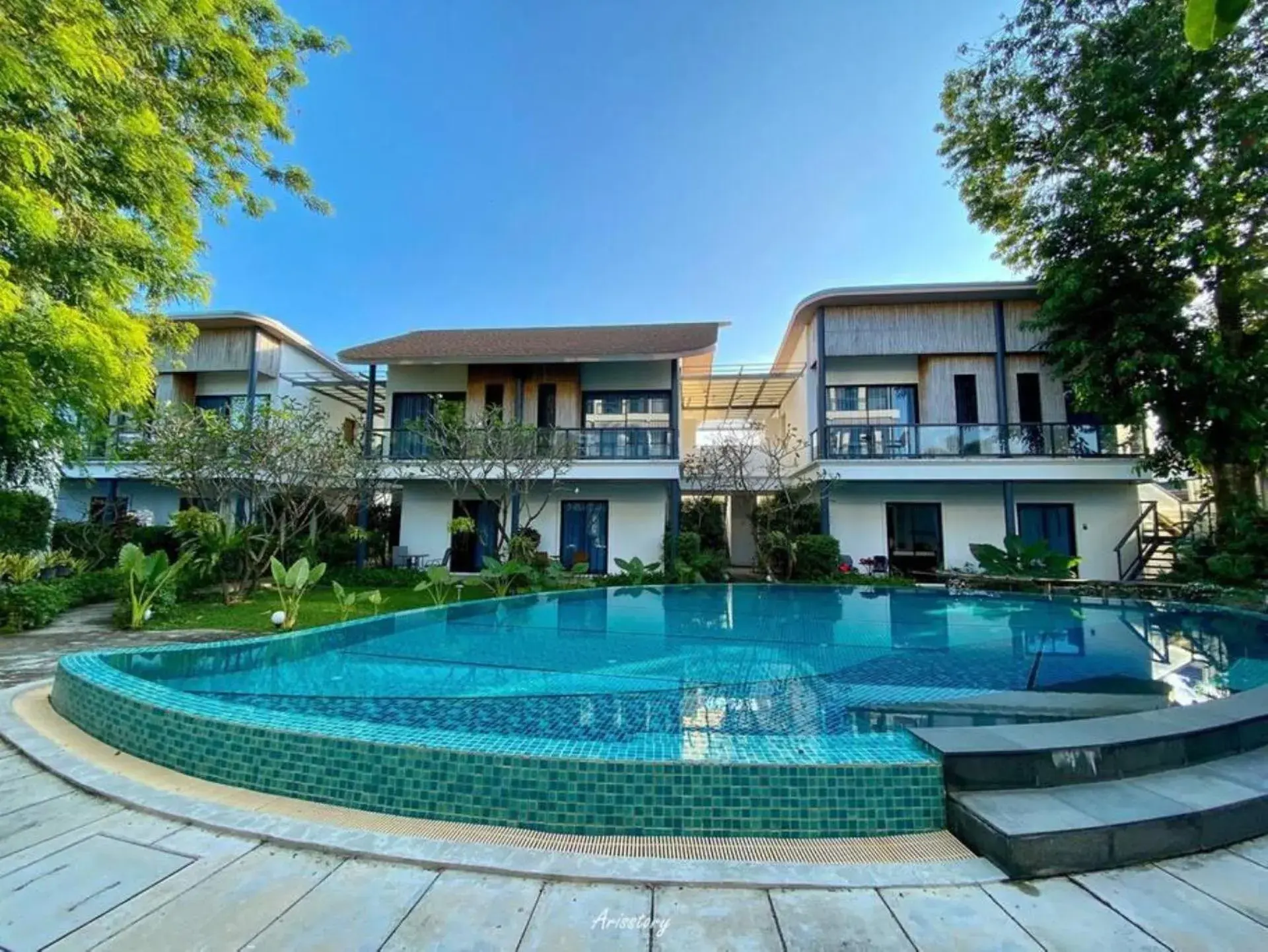 Property building in Z&Z Resort Property building in Z&Z Resort