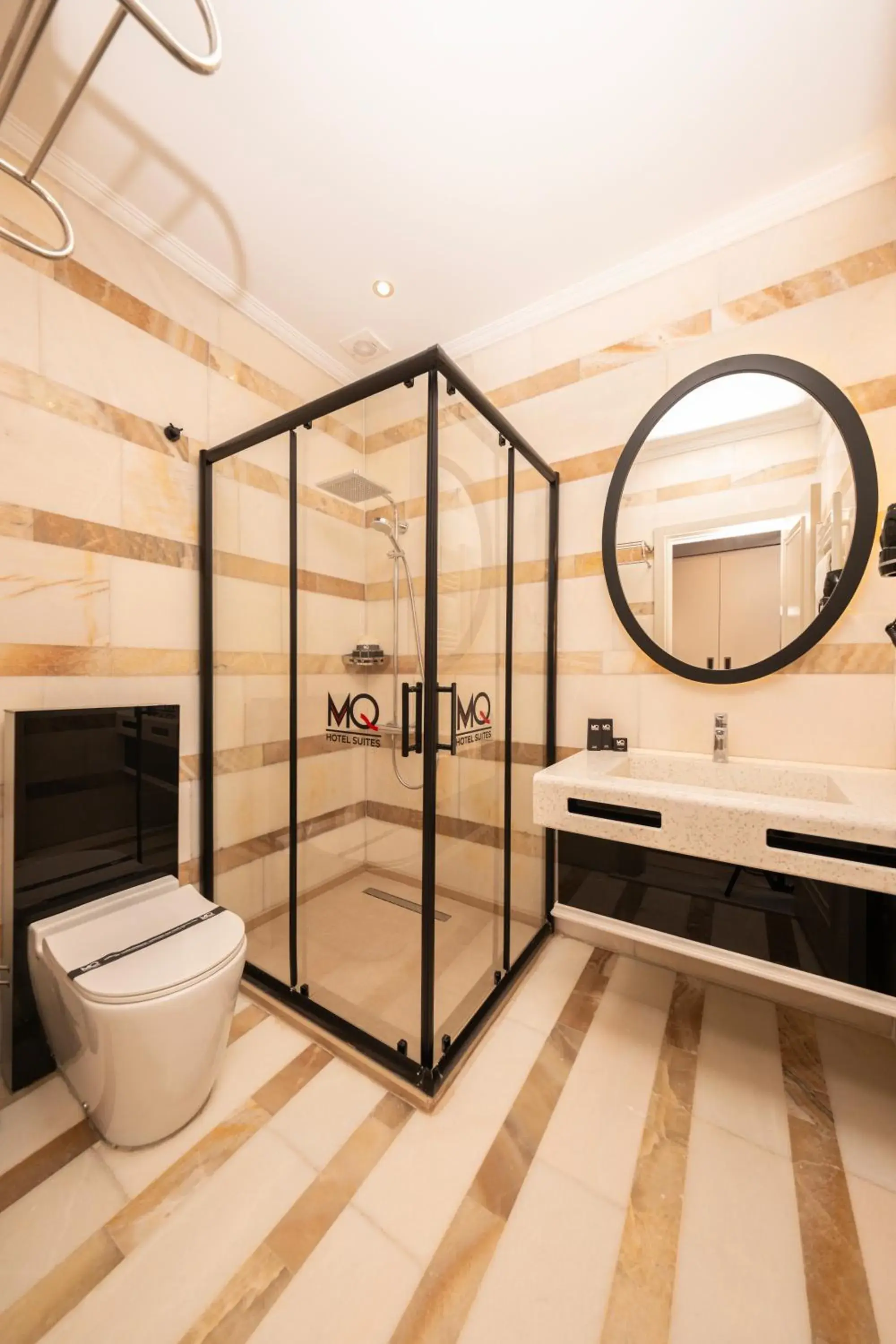 MQ Hotel Suites & SPA MQ Hotel Suites & SPA