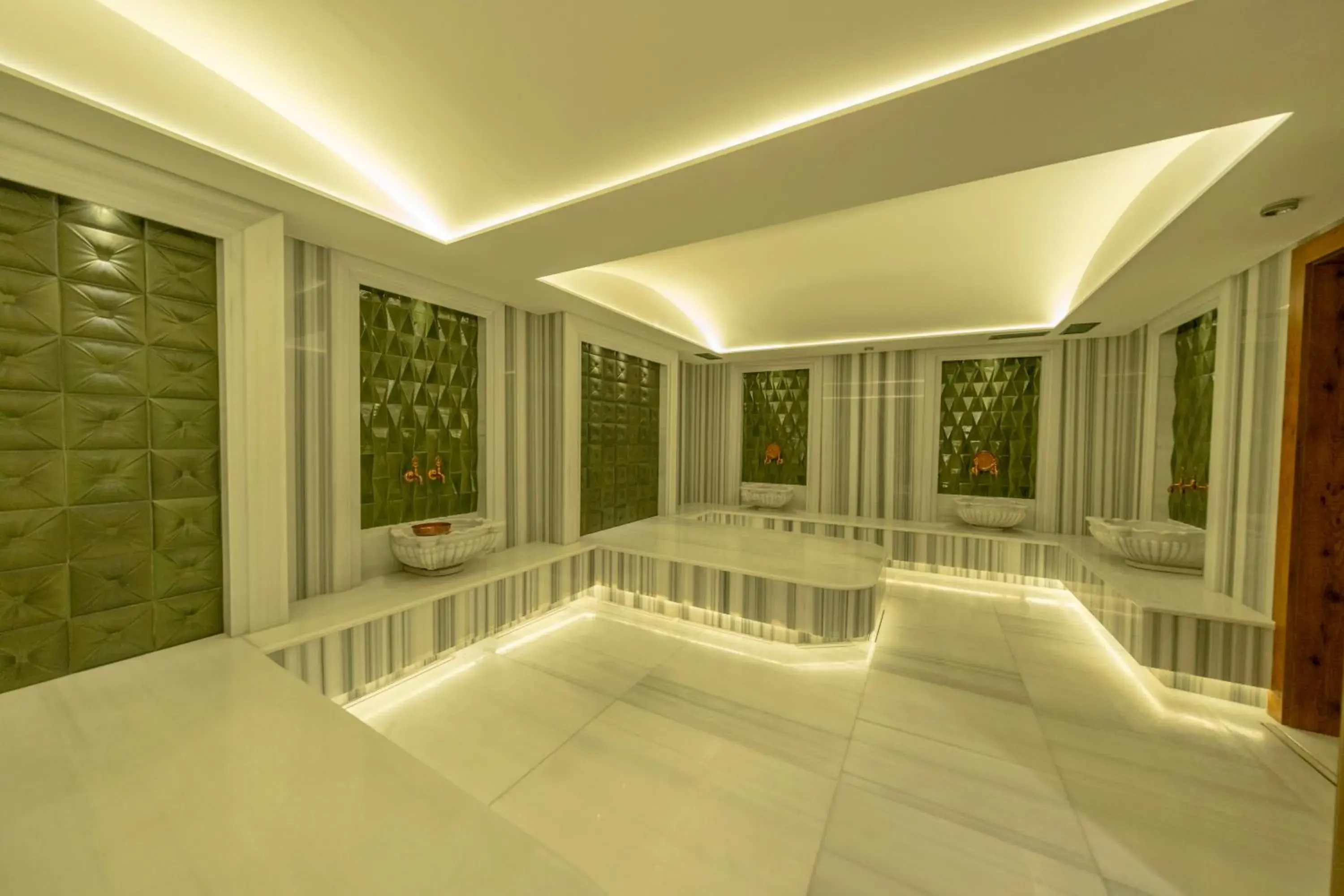 Bed in MQ Hotel Suites & SPA Bed in MQ Hotel Suites & SPA