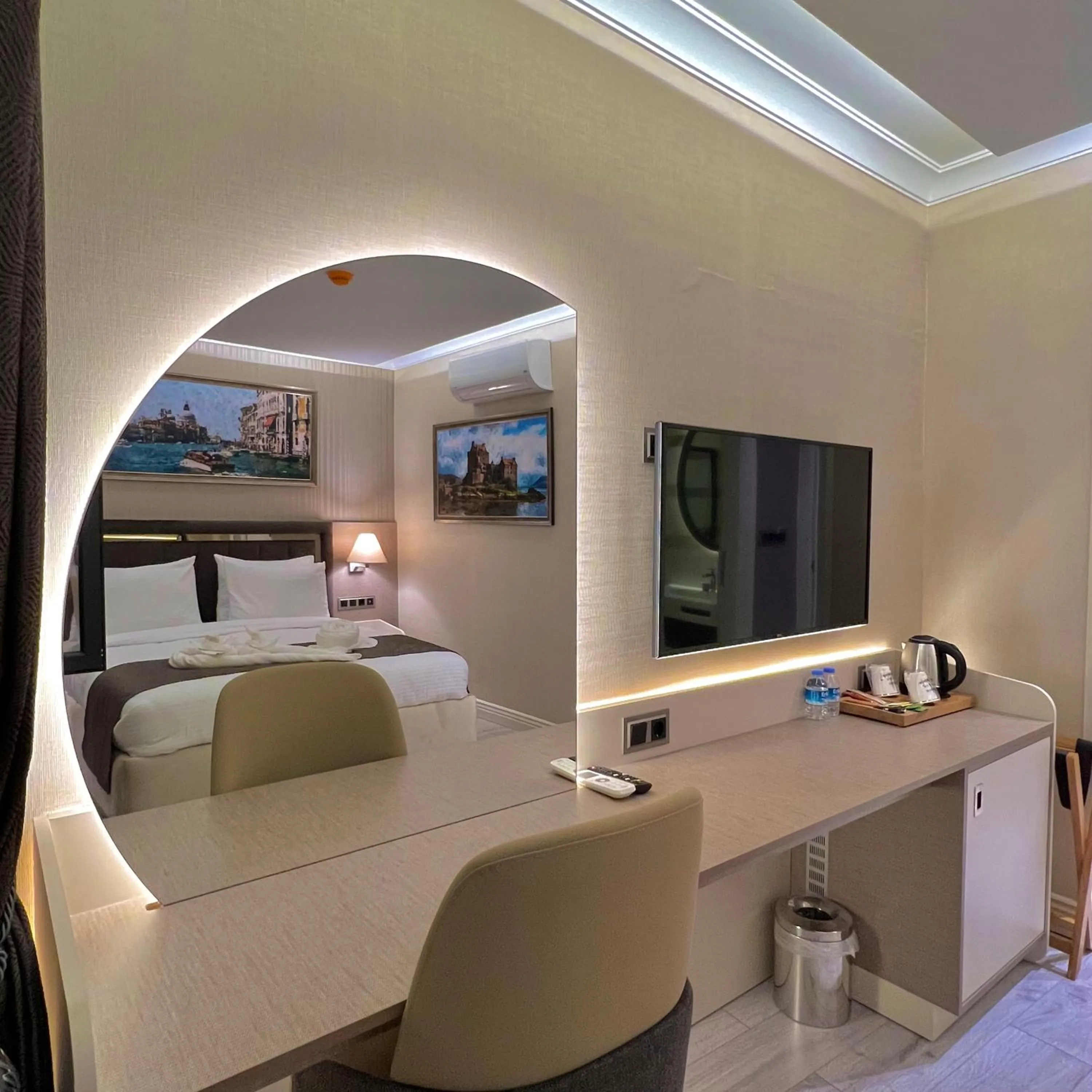 Business facilities, Bed in MQ Hotel Suites & SPA