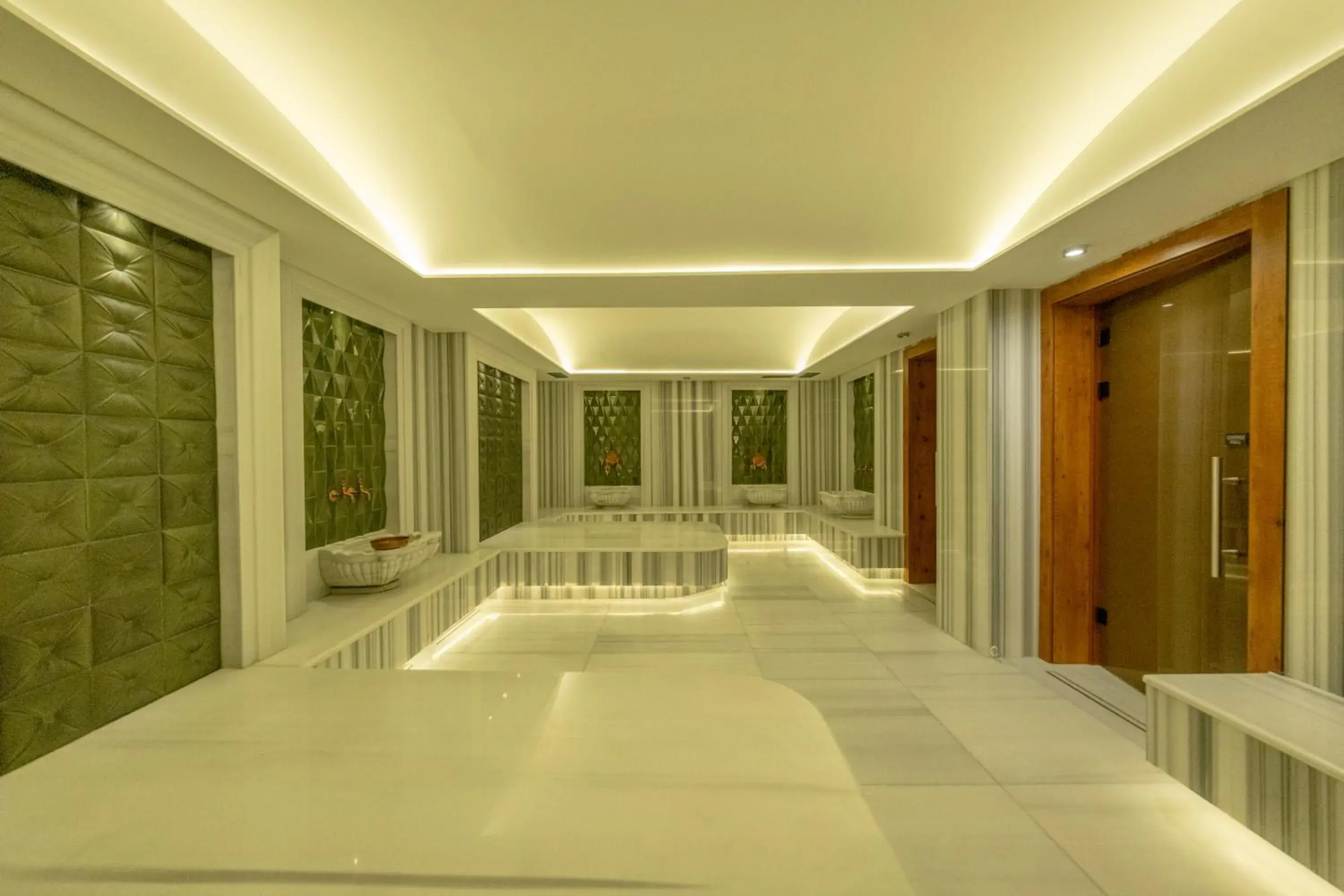MQ Hotel Suites & SPA MQ Hotel Suites & SPA