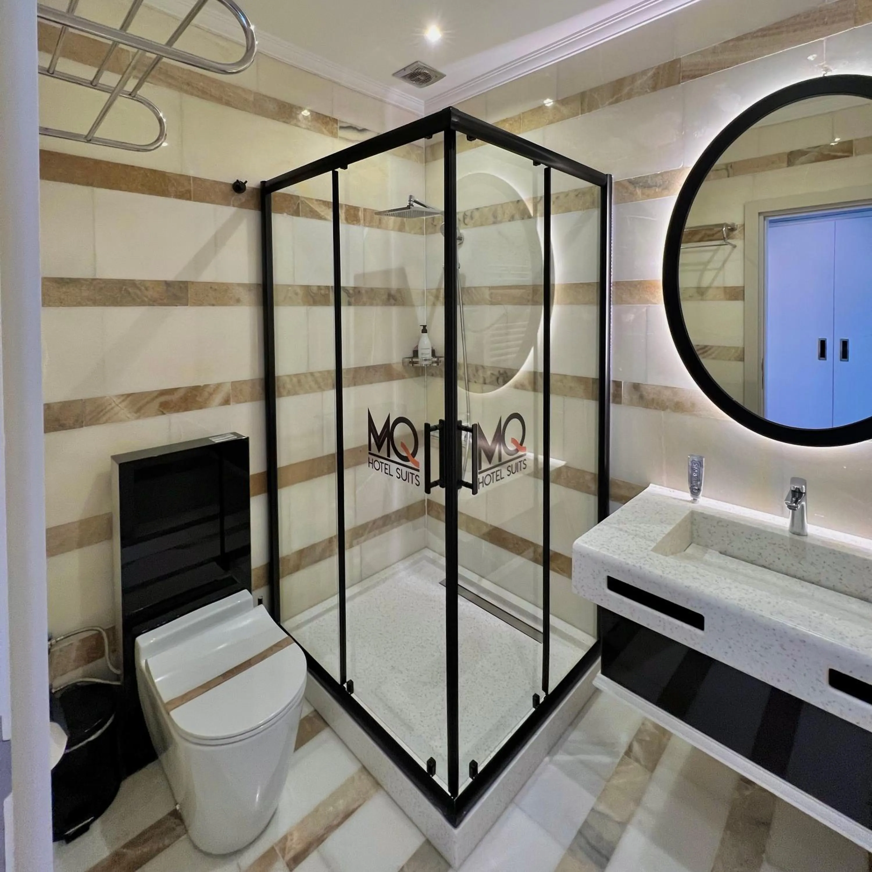 Bathroom in MQ Hotel Suites & SPA