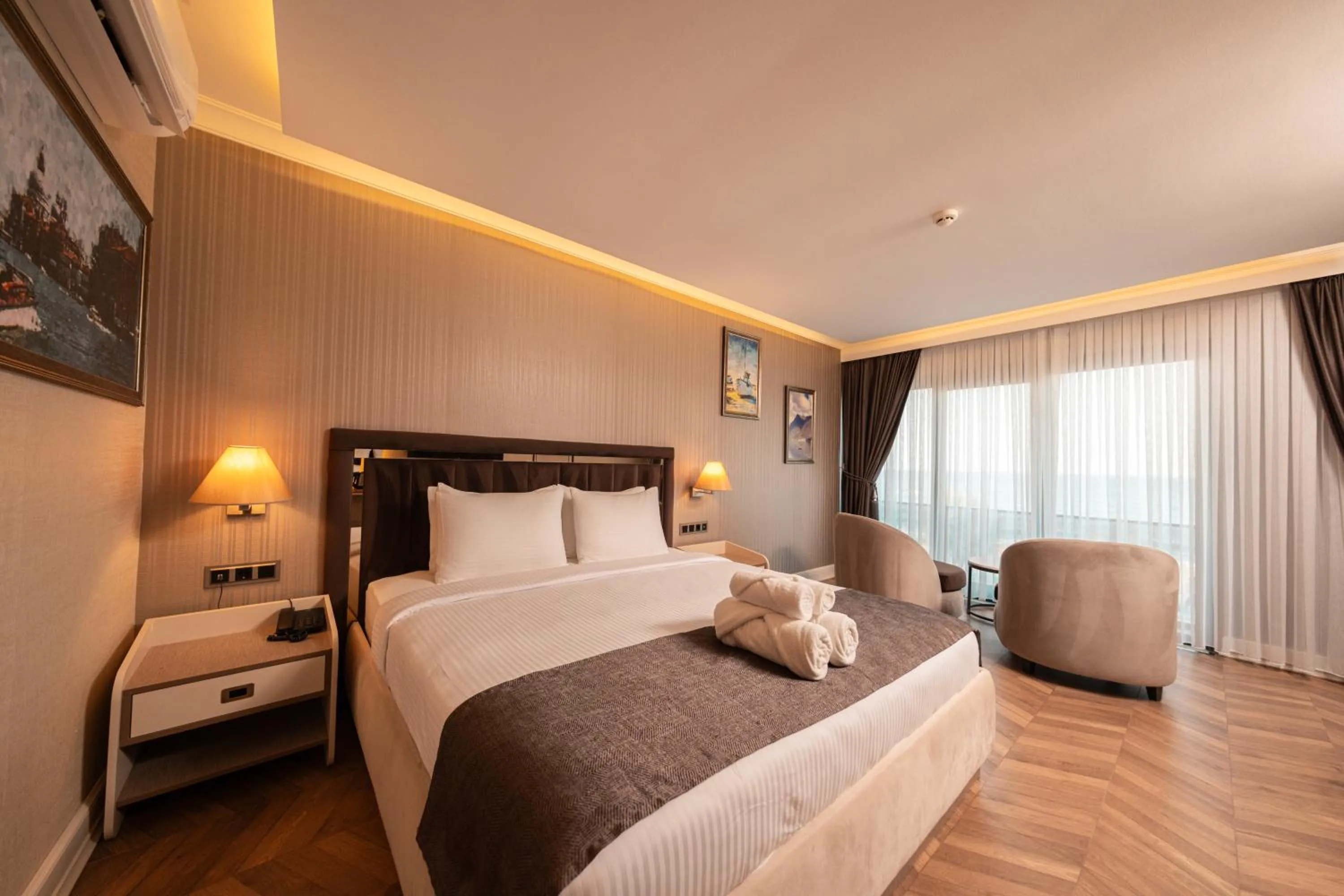 Bed in MQ Hotel Suites & SPA