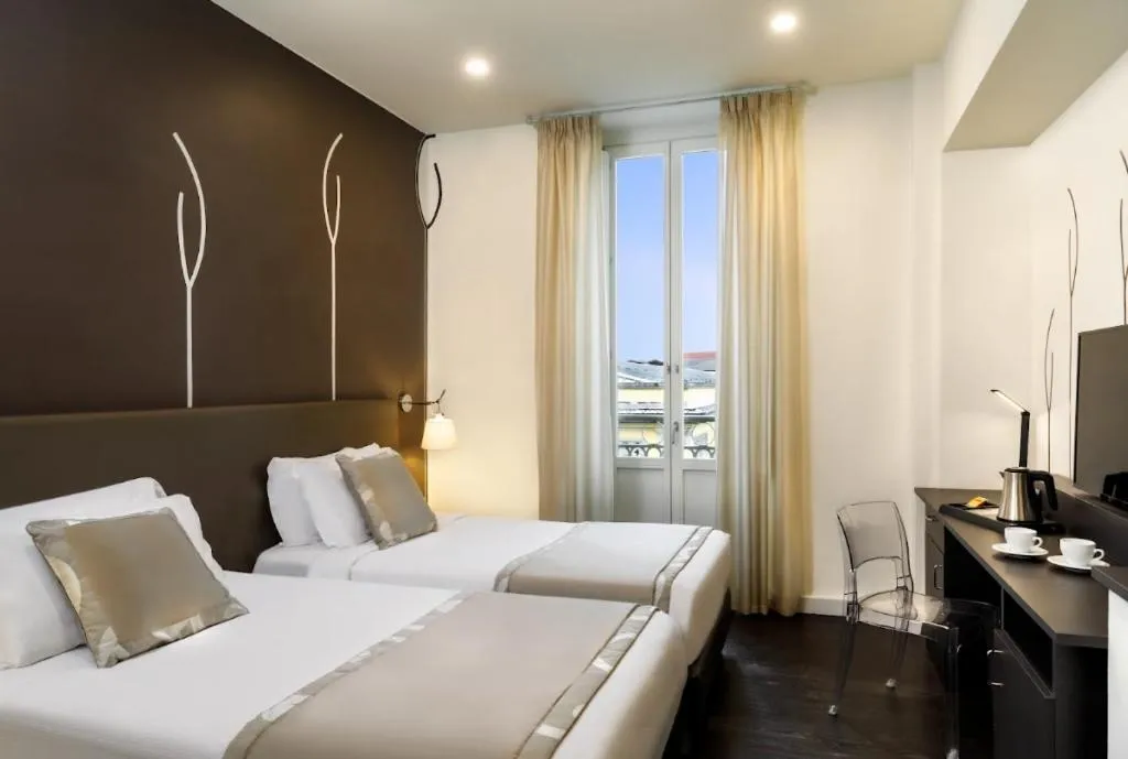 Bed in Best Western Plus Royal Superga Hotel