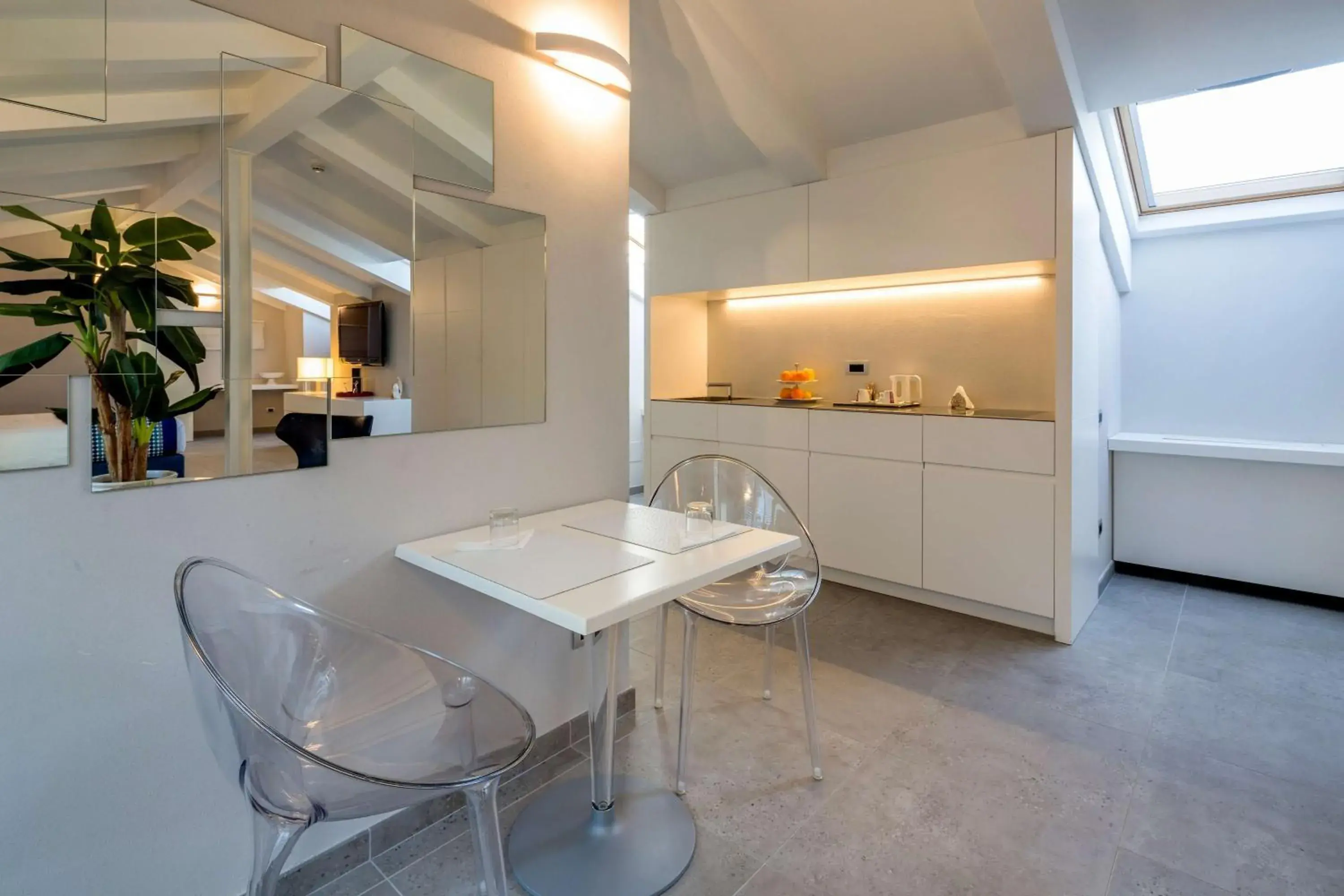 Photo of the whole room in Best Western Plus Royal Superga Hotel Photo of the whole room in Best Western Plus Royal Superga Hotel