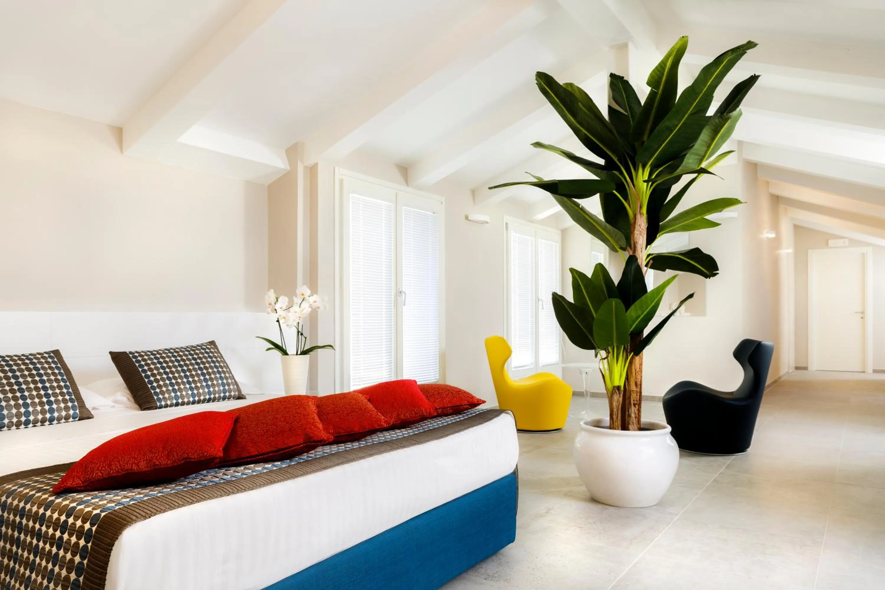 Bed in Best Western Plus Royal Superga Hotel