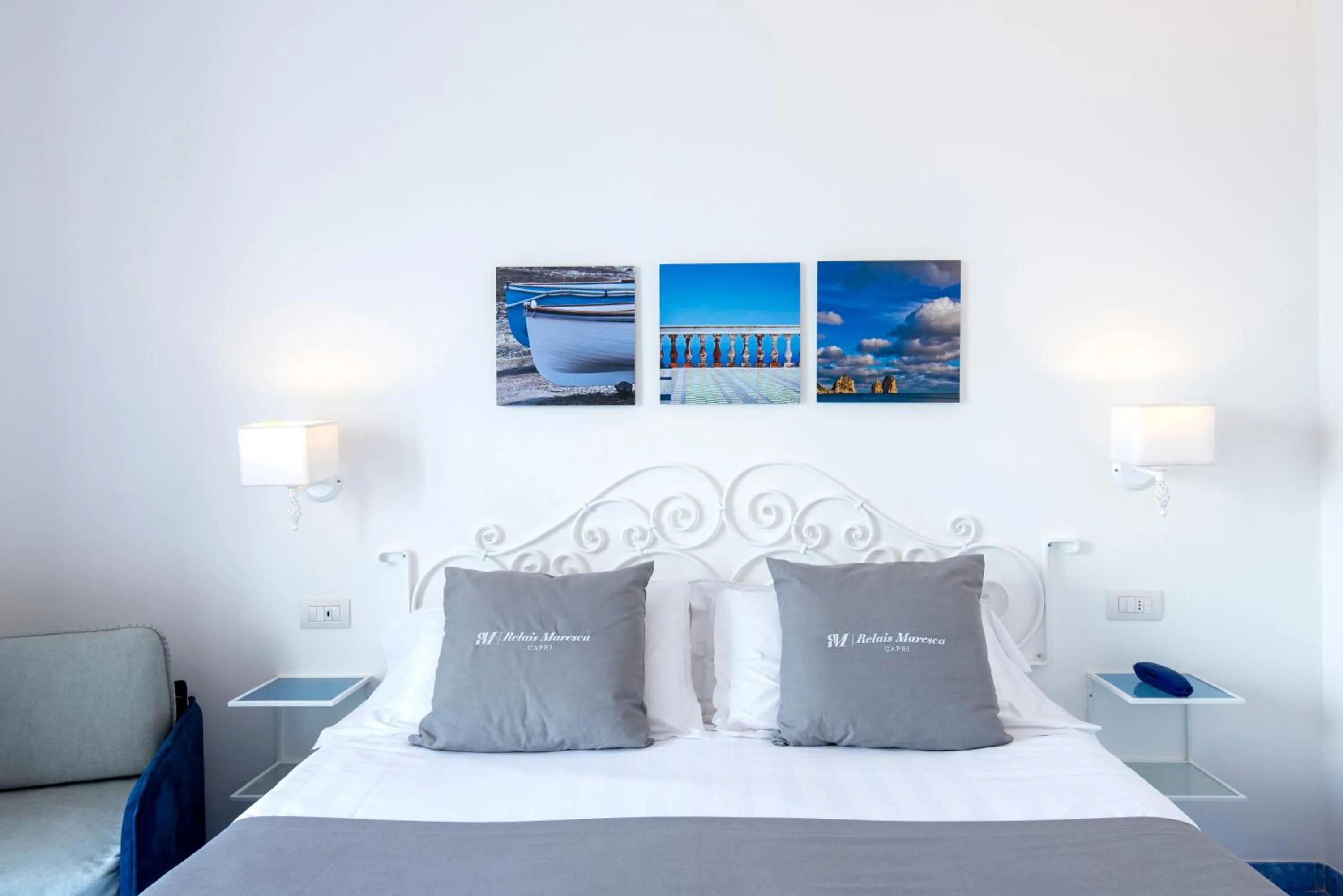 Bedroom, Bed in Relais Maresca Luxury Small Hotel & Terrace Restaurant