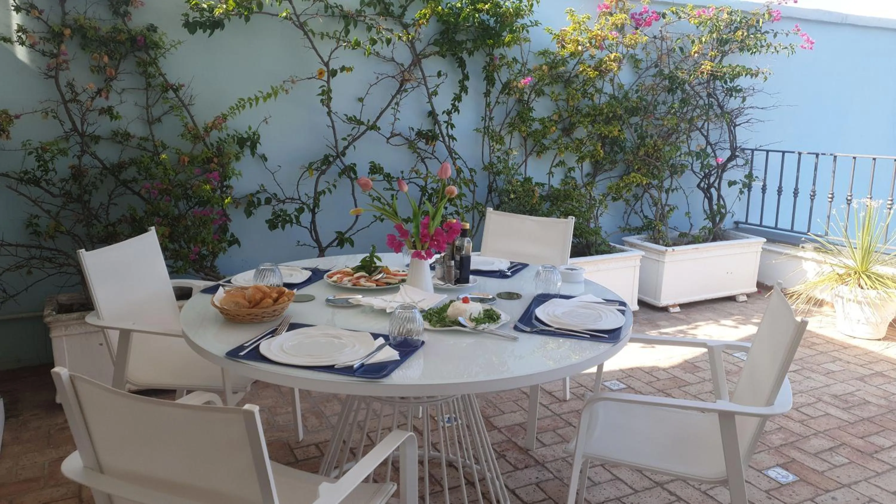 Restaurant/places to eat in Relais Maresca Luxury Small Hotel & Terrace Restaurant