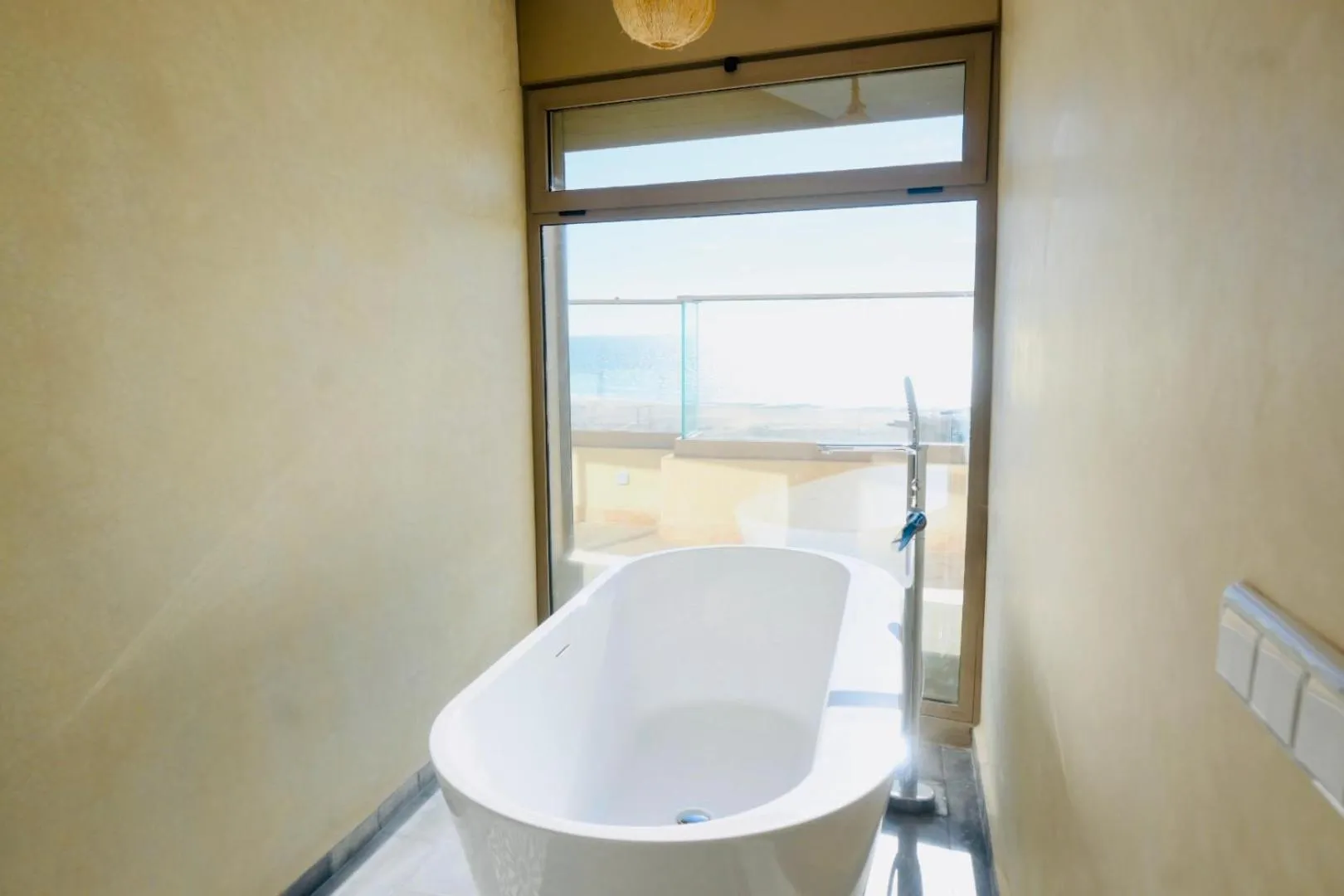 Manzili Surfhouse