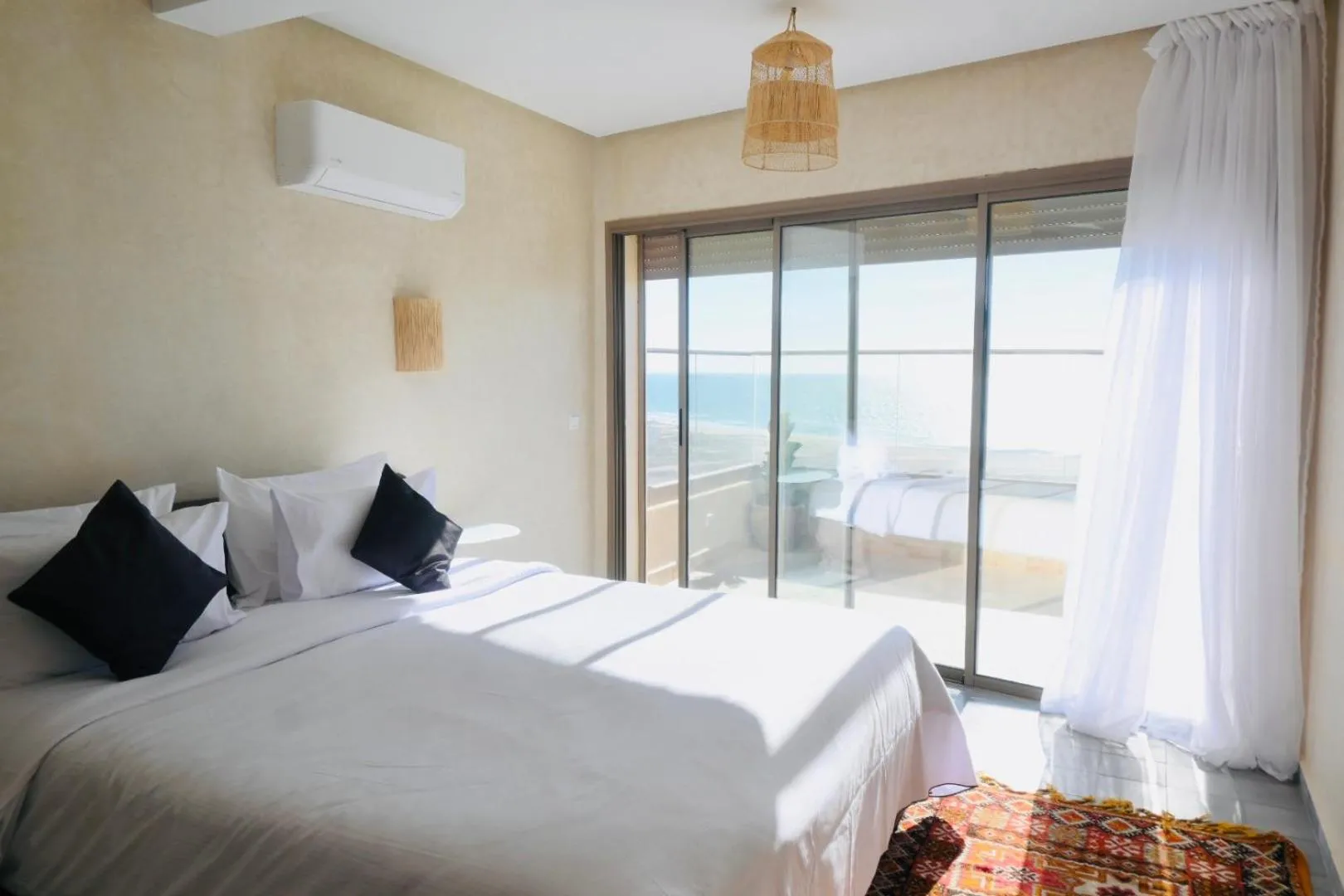 Manzili Surfhouse