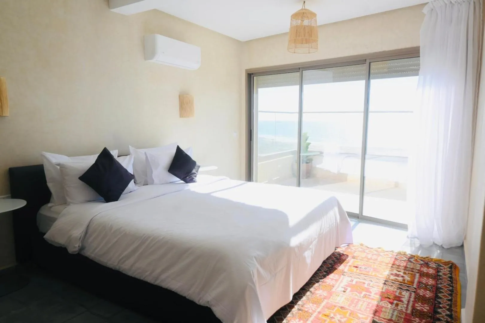 Manzili Surfhouse