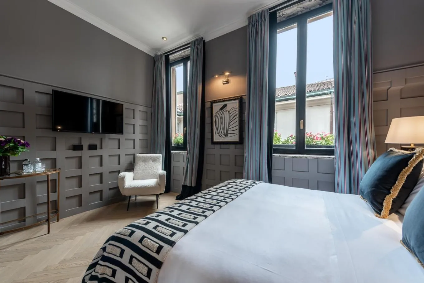 Photo of the whole room, Bed in The Couper Sant'Andrea