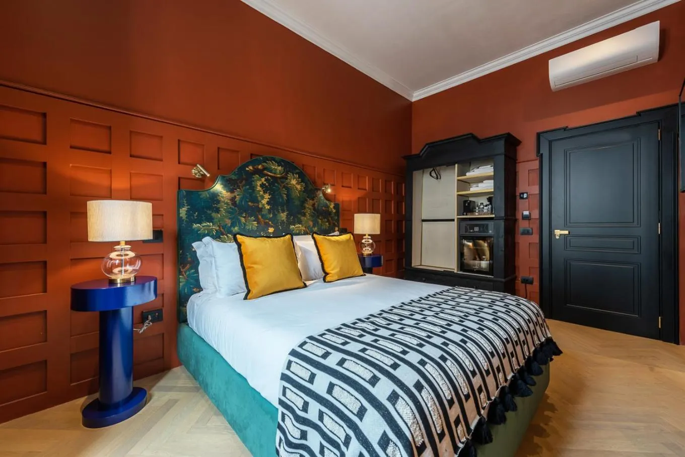 Photo of the whole room, Bed in The Couper Sant'Andrea