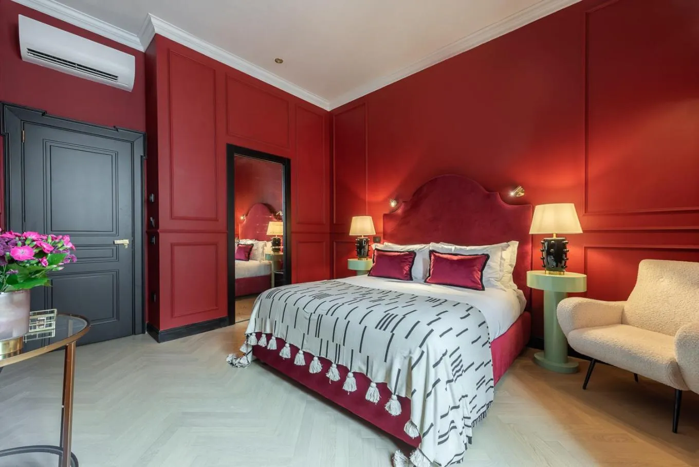 Photo of the whole room, Bed in The Couper Sant'Andrea