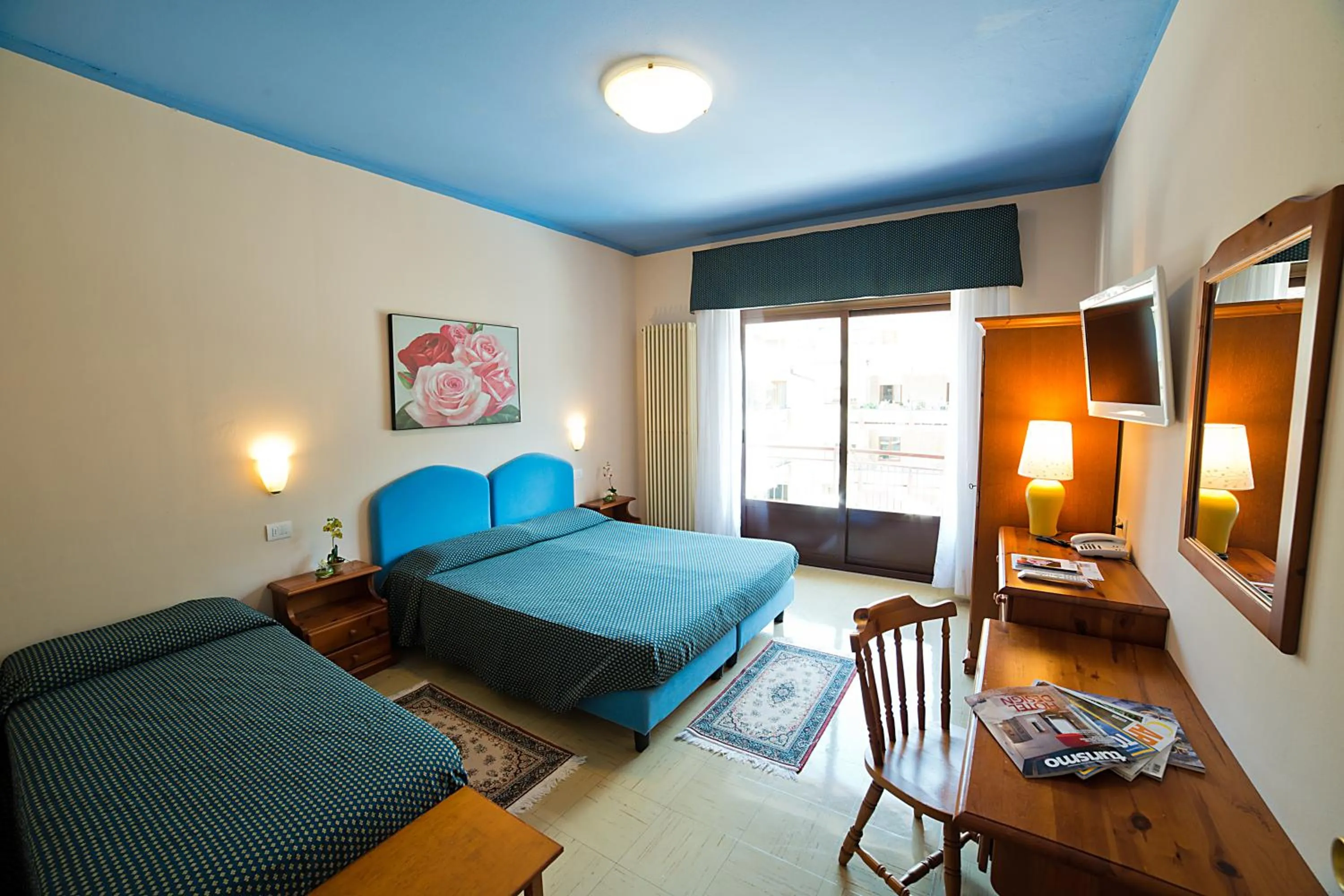 Photo of the whole room in Hotel Europa