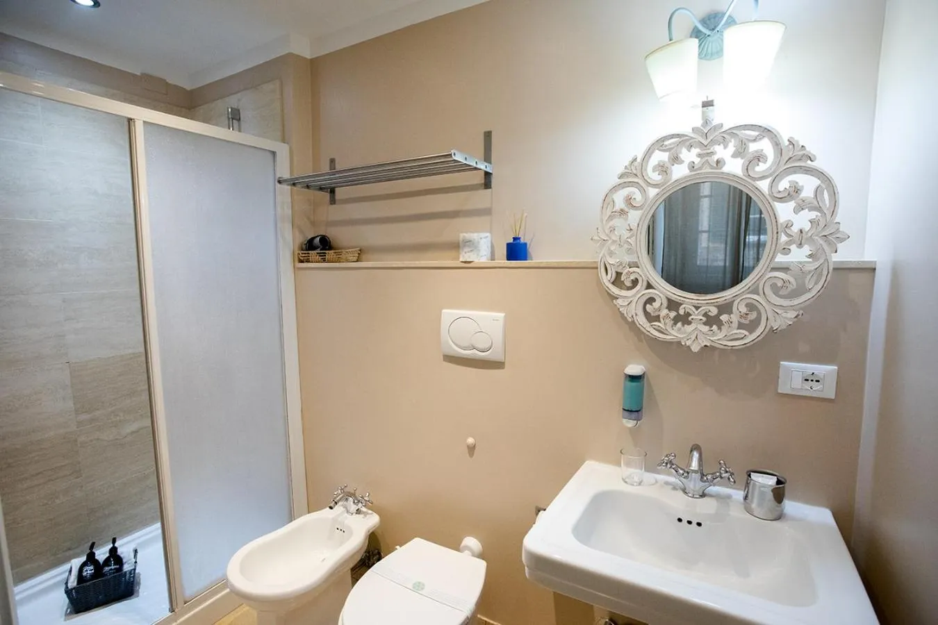 Shower in Residenza Centro Storico