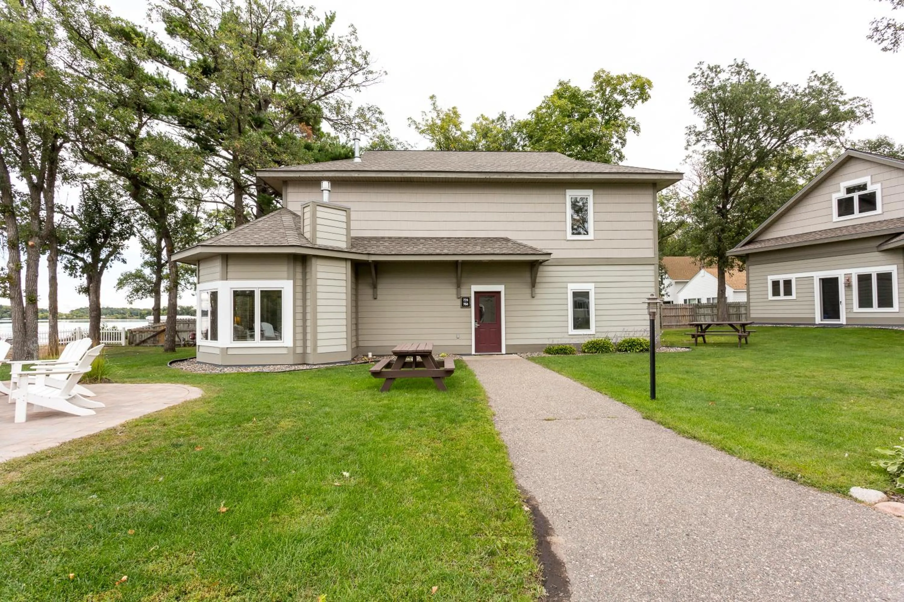 Property building in Bay Colony- Unit 764 - Lower