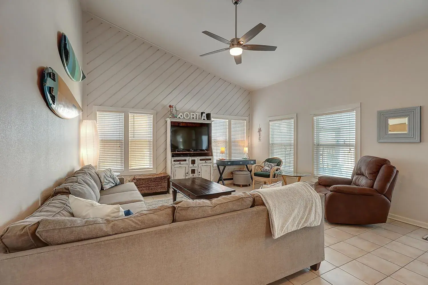 It Is Fine LCV26 Pet Friendly It Is Fine LCV26 Pet Friendly